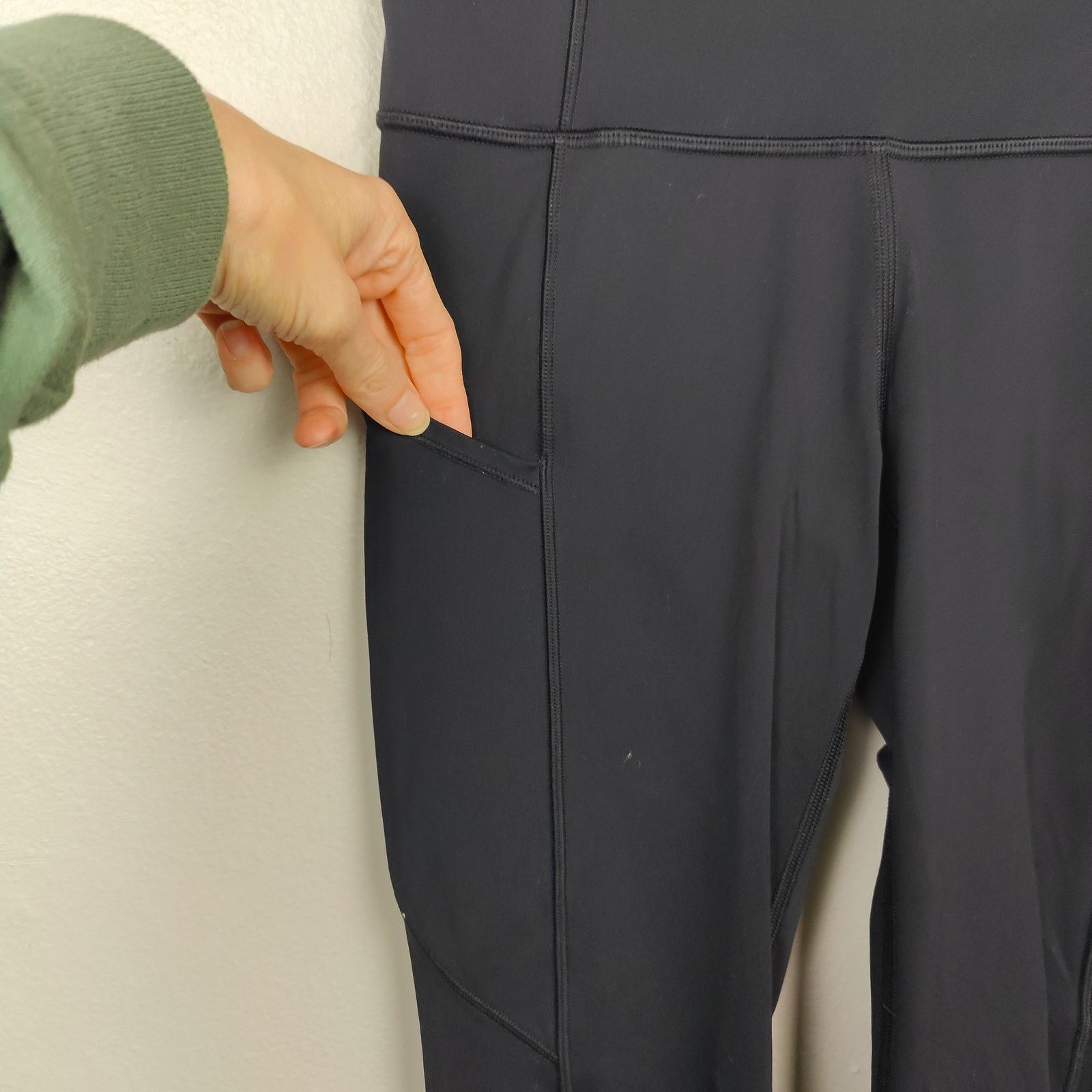 Lululemon Lululemon Fast & Free Crop II Leggings Womens 4 Nulux 19" Size 27" / US 4 / IT 40 - 6 Thumbnail