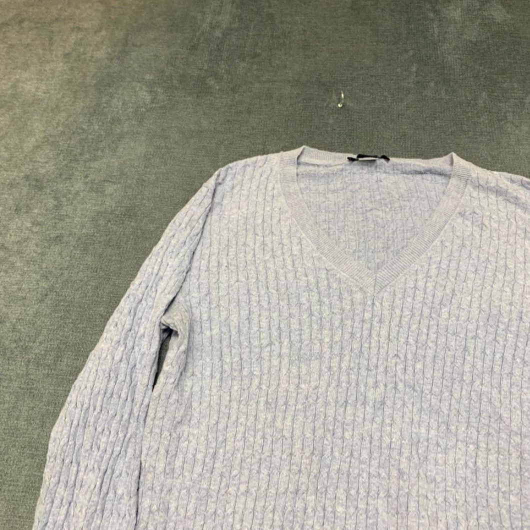 Tommy Hilfiger Tommy Hilfiger Sweater Womens Medium Light Lavender Cable Knit Cotton V-Neck Size M / US 6-8 / IT 42-44 - 4 Thumbnail