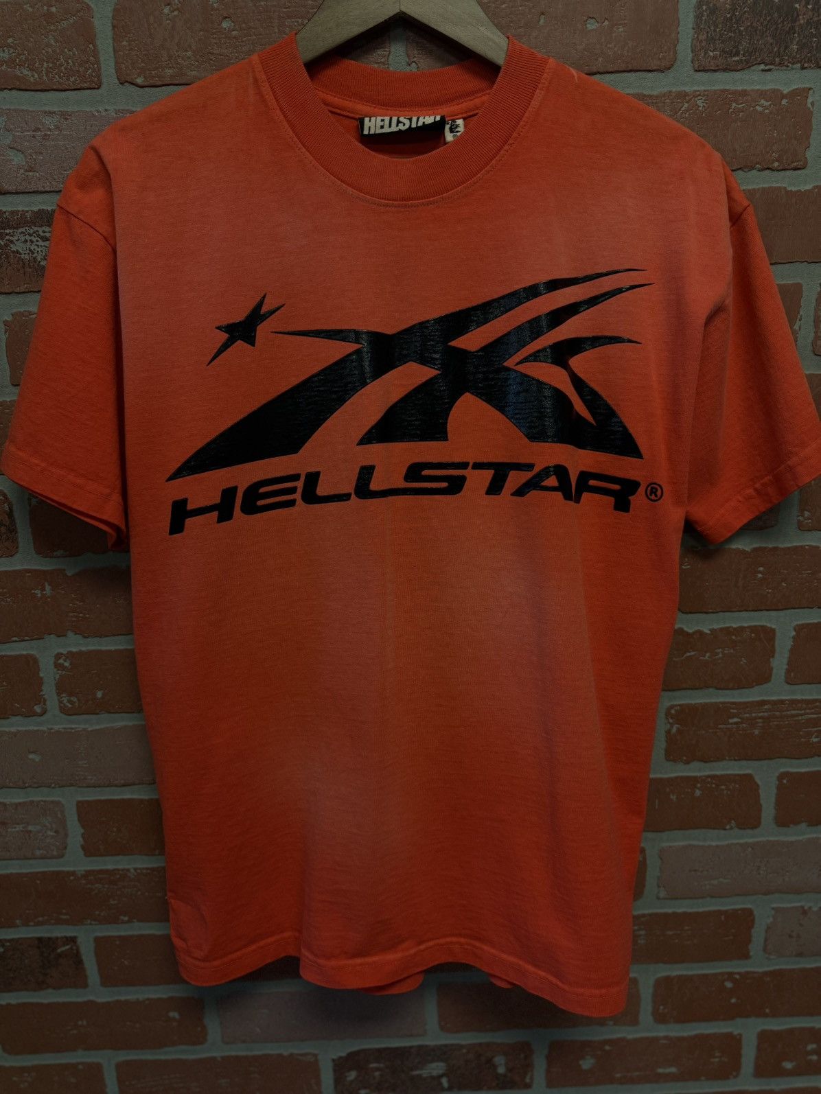 HELLSTAR Hellstar RED Logo Tee Shirt 100% Authentic Size XS Size US XS / EU 42 / 0 - 1 Thumbnail