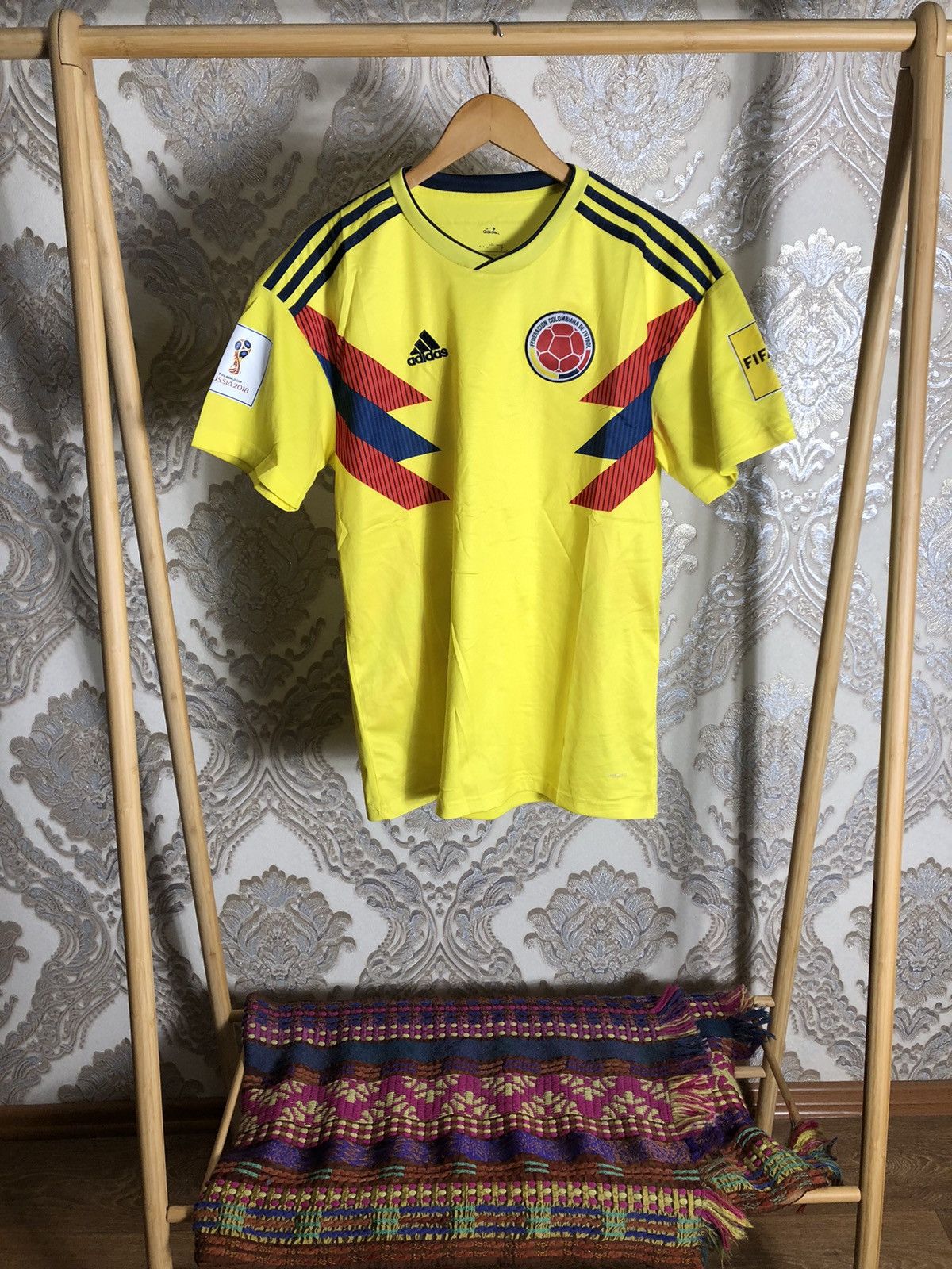 Vintage VERY RARE ADIDAS COLOMBIA SOCCER JERSEY RETRO BLOKE Y2K 90s Size US L / EU 52-54 / 3 - 1 Thumbnail