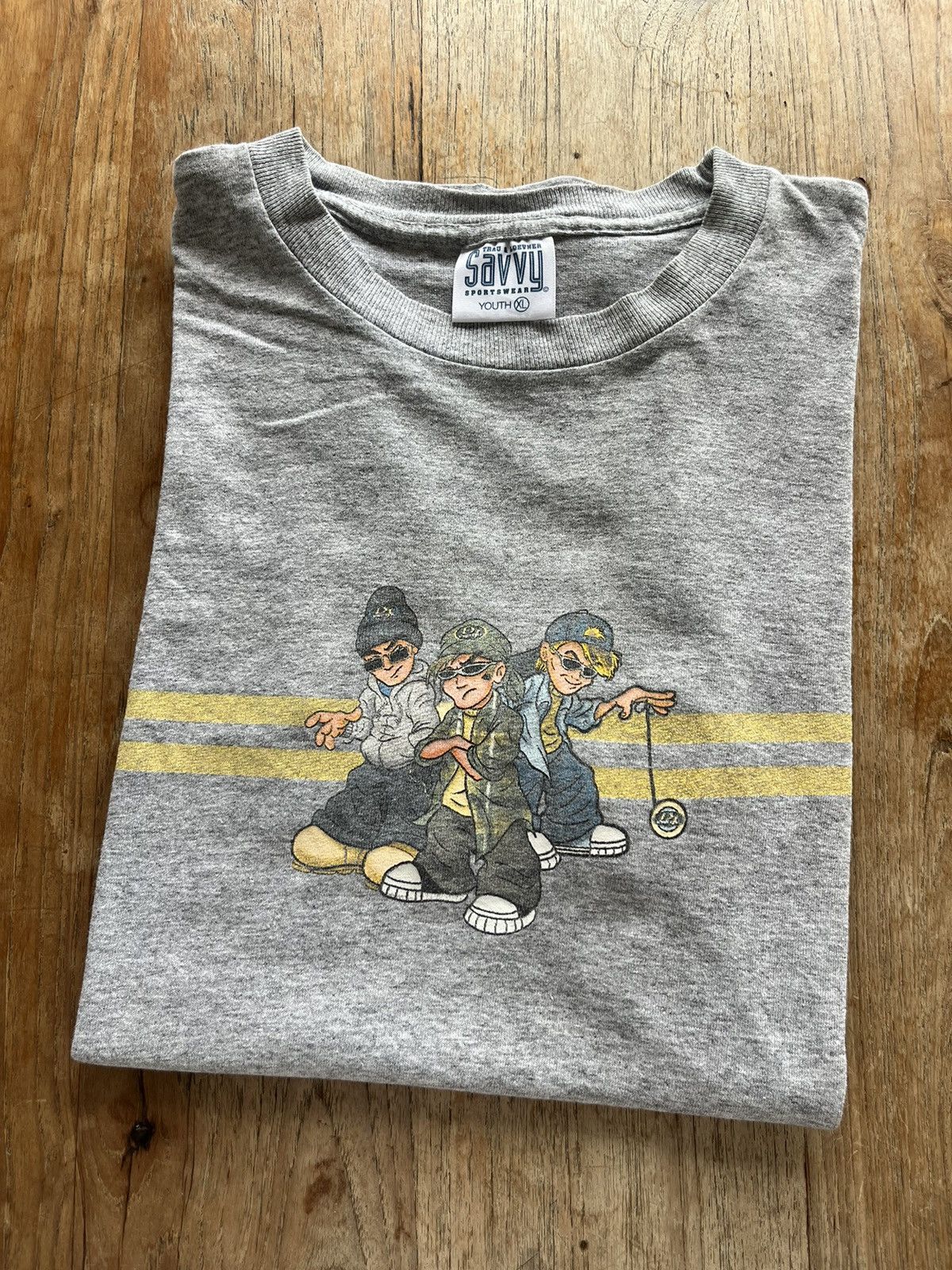 Vintage Savvy Sportswear 90’s ( Youth XL ) Tshirt