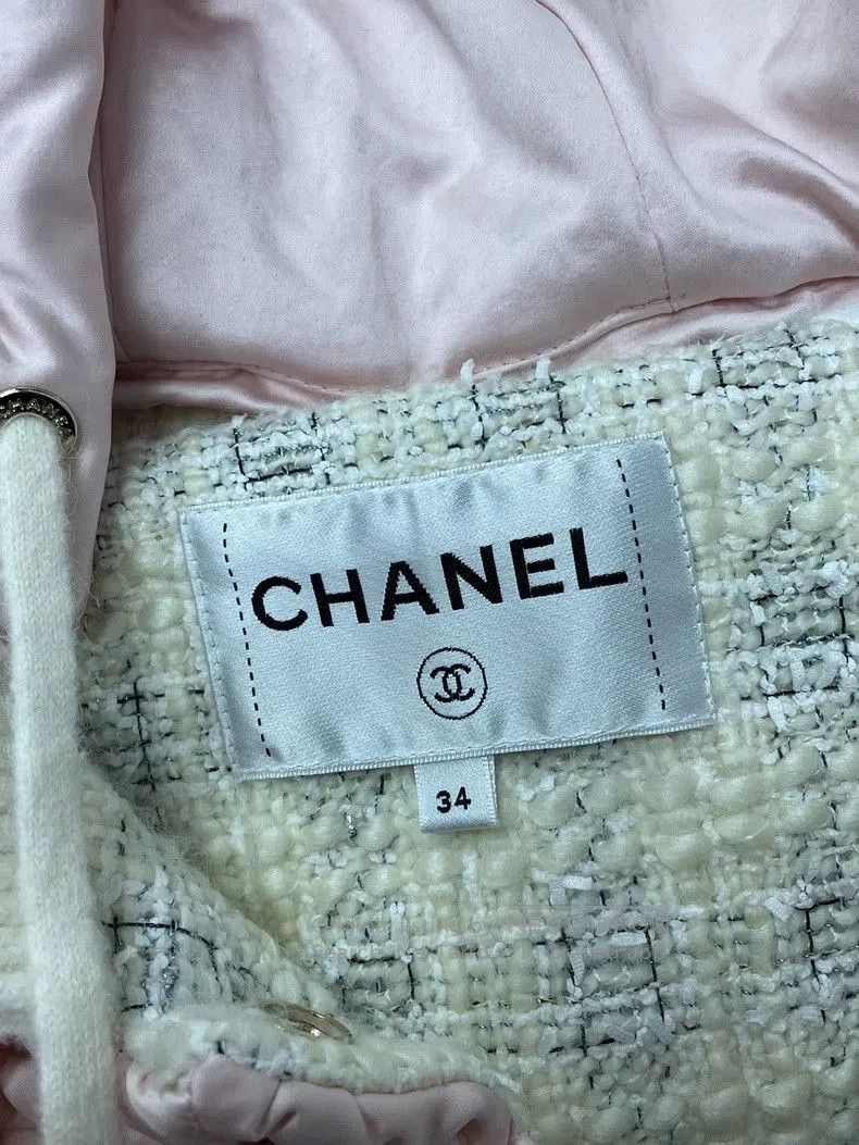 Chanel Chanel 22N Pink Quilted Down Jacket. Size US S / EU 44-46 / 1 - 4 Thumbnail