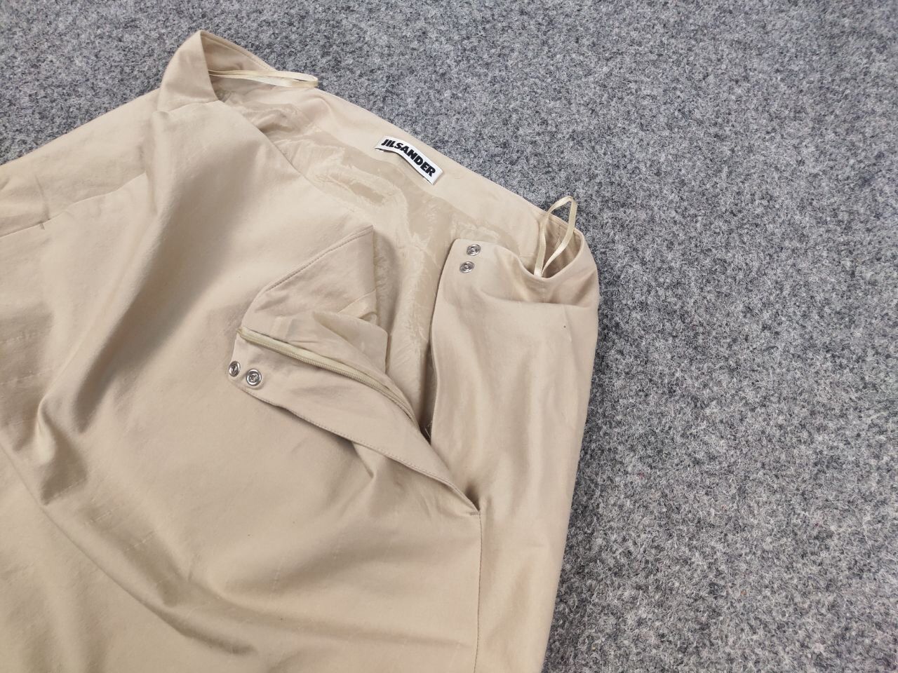 Jil Sander Vintage 90's Jil Sander Mid length skirt Beige Size 27" / US 4 / IT 40 - 4 Thumbnail