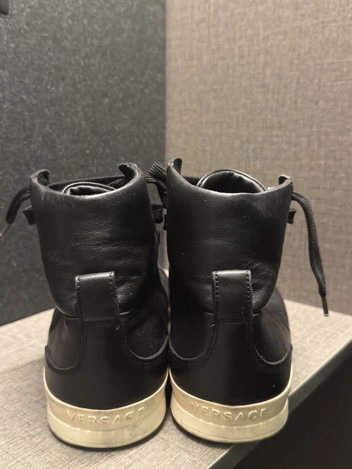 Versace VERSACE LEATHER HIGH CUT SHOES Size US 8.5 / EU 41-42 - 3 Thumbnail
