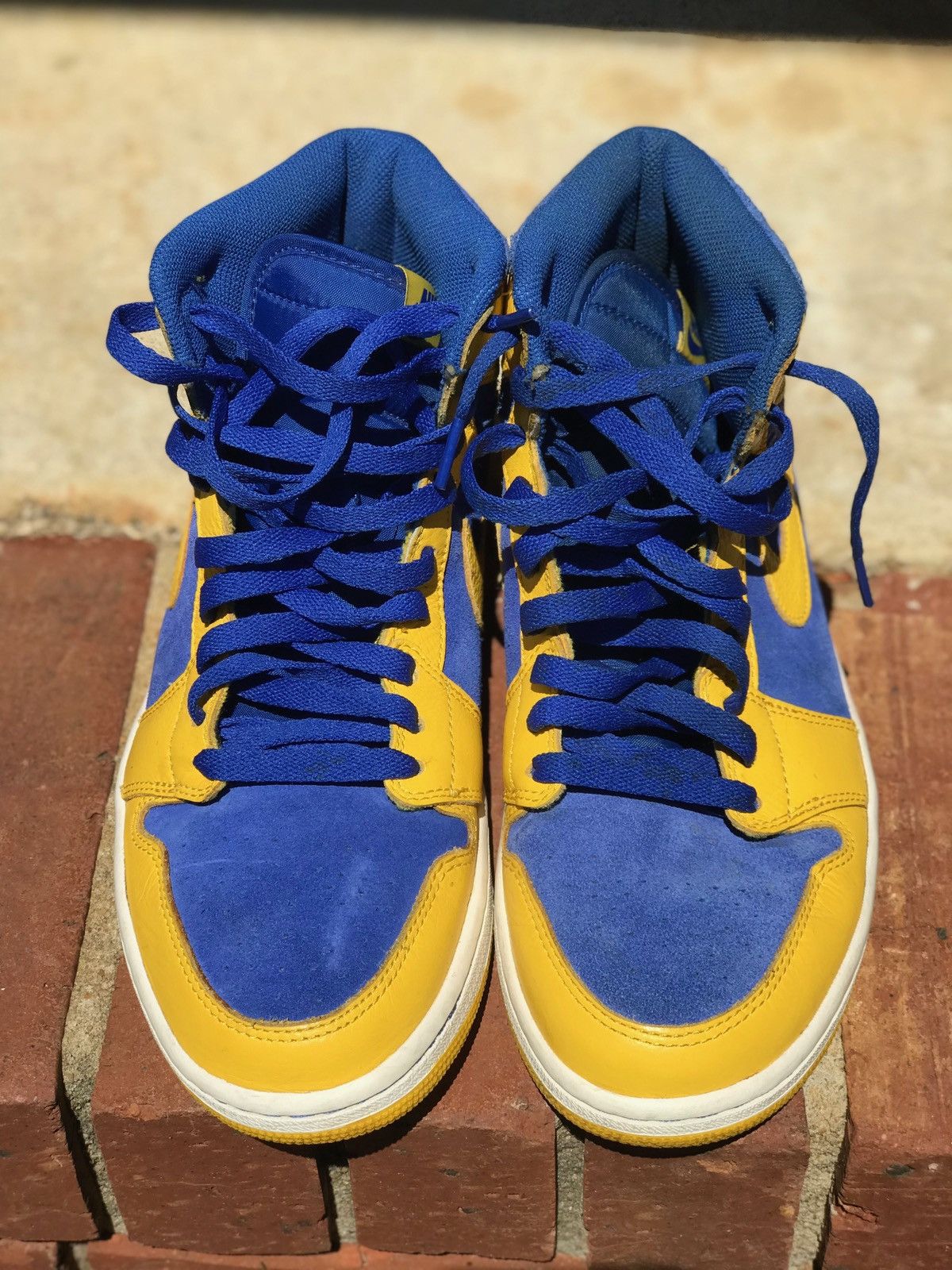 Jordan Brand Air Jordan 1 Retro OG High Laney (2013) Sz 9 Size US 9 / EU 42 - 3 Thumbnail