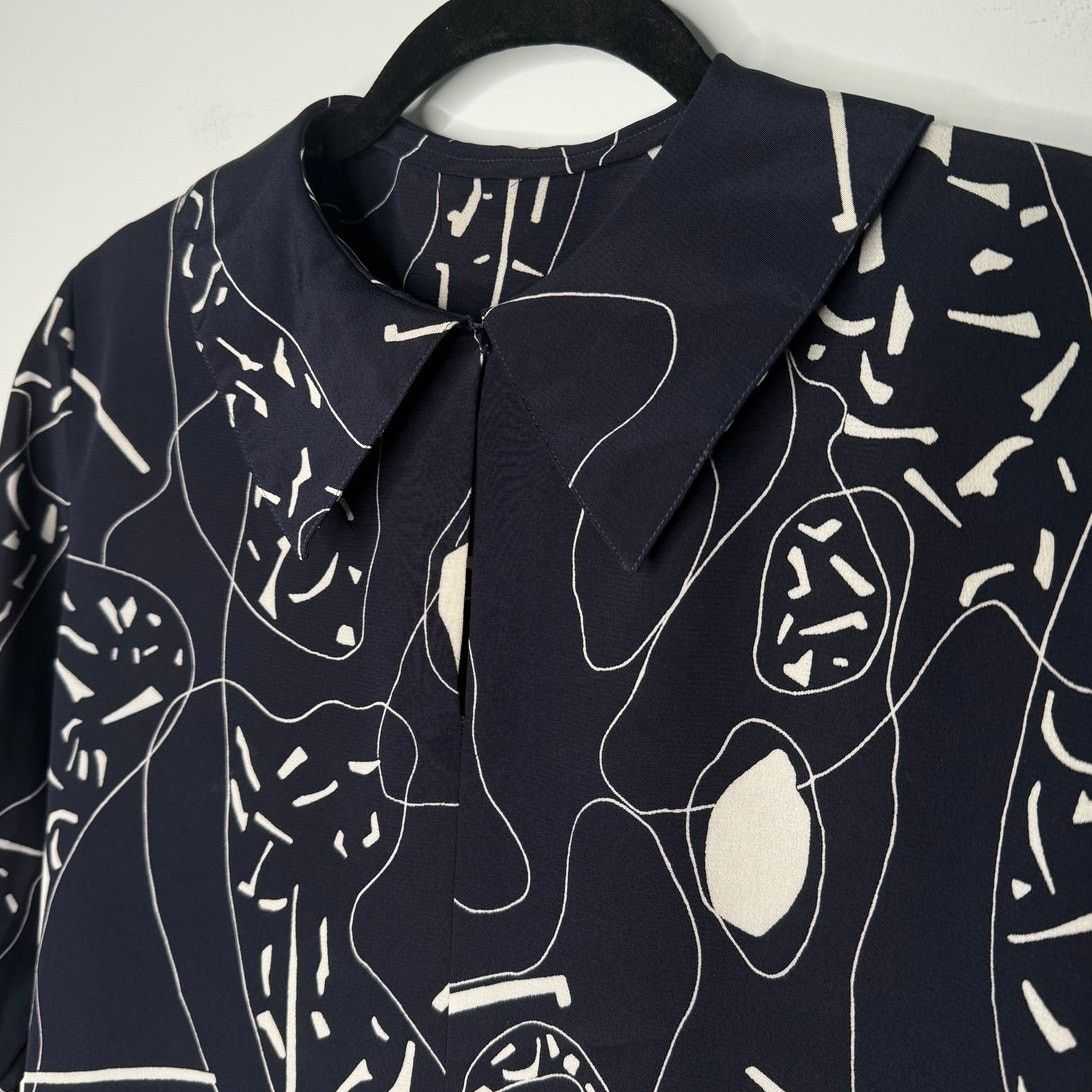 Jaeger Vintage Jaeger Collard Abstract Blue Short Sleeve Blouse Size XS / US 0-2 / IT 36-38 - 3 Thumbnail