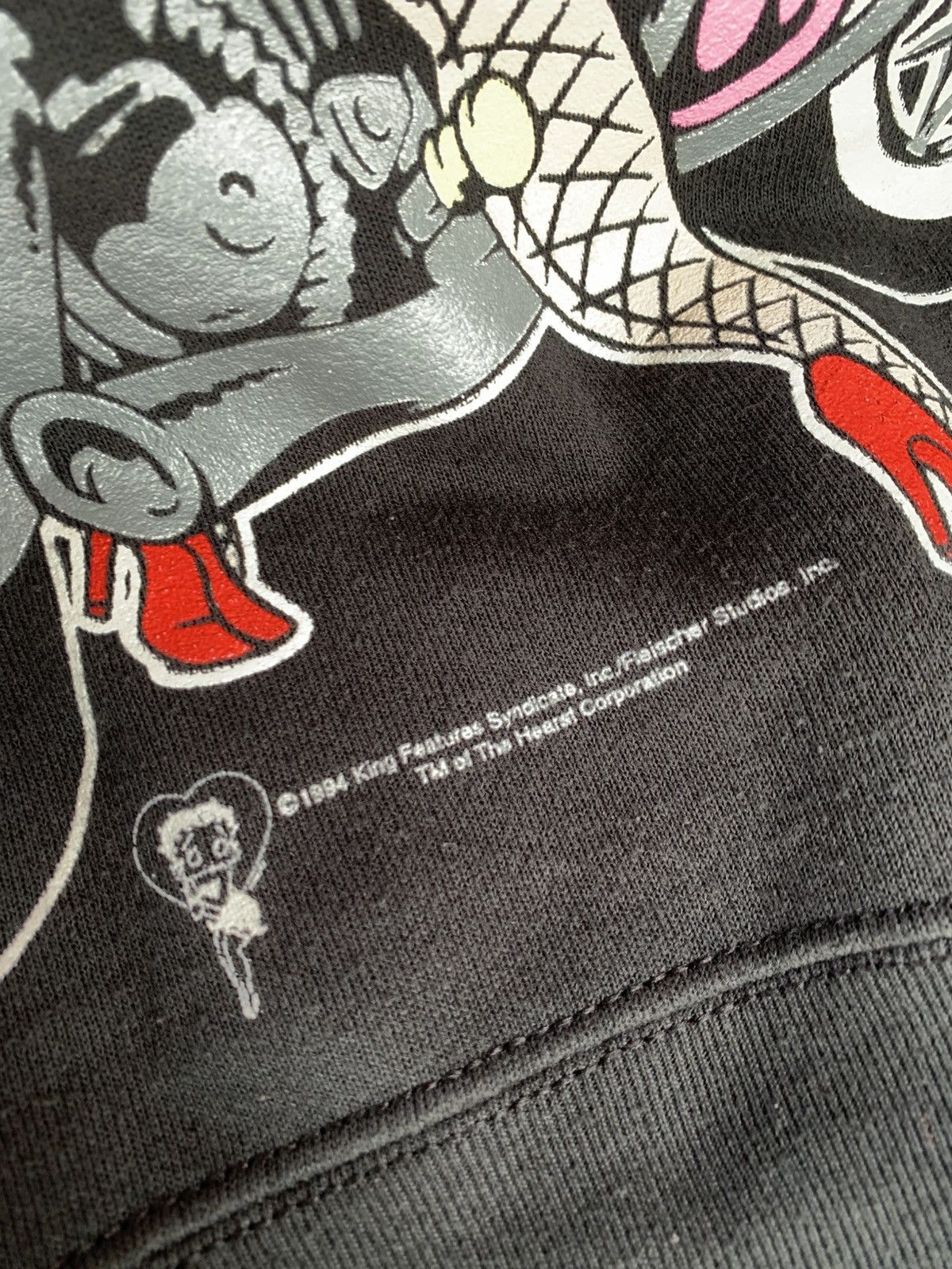 Fruit Of The Loom 🐍 Vintage Betty Boop 1994 Sweatshirt Size US M / EU 48-50 / 2 - 5 Thumbnail