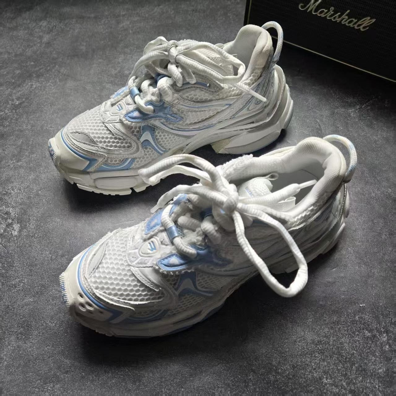 Balenciaga Balenciaga Running Blue Lowtop Sneakers 38 Women Size US 7.5 / IT 37.5 - 1 Thumbnail
