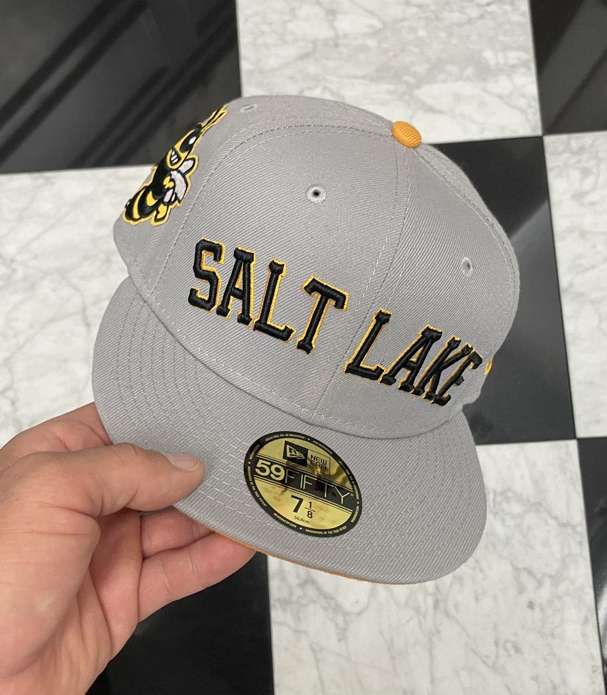 New Era 🔥Salt Lake Bees Minor league fitted 7 1/8 customized Size ONE SIZE - 3 Thumbnail