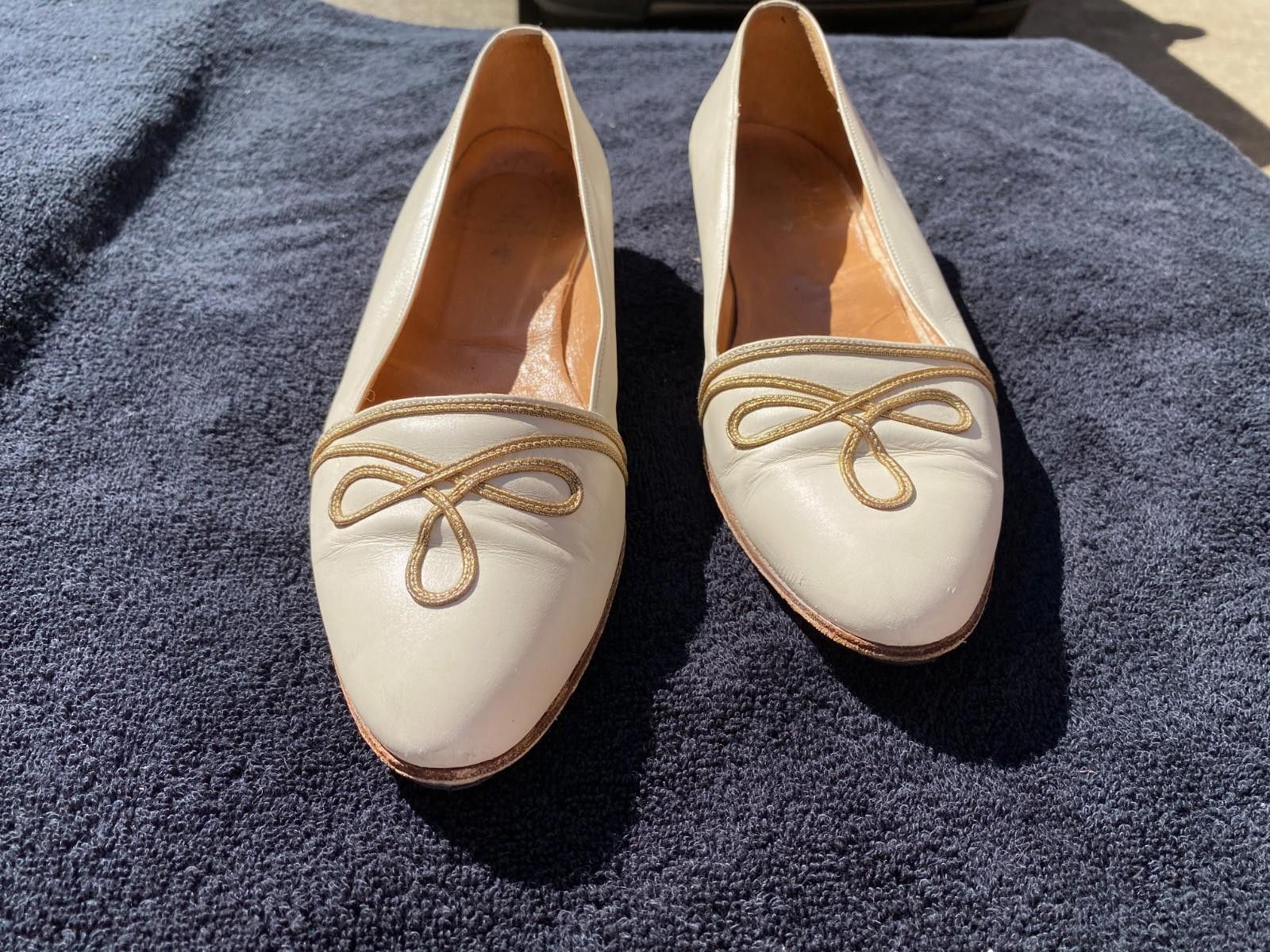 Lauren Ralph Lauren VINTAGE _Ralph Lauren Women Shoes, w/ Gold Trim (S1002) Size US 7.5 / IT 37.5 - 1 Thumbnail