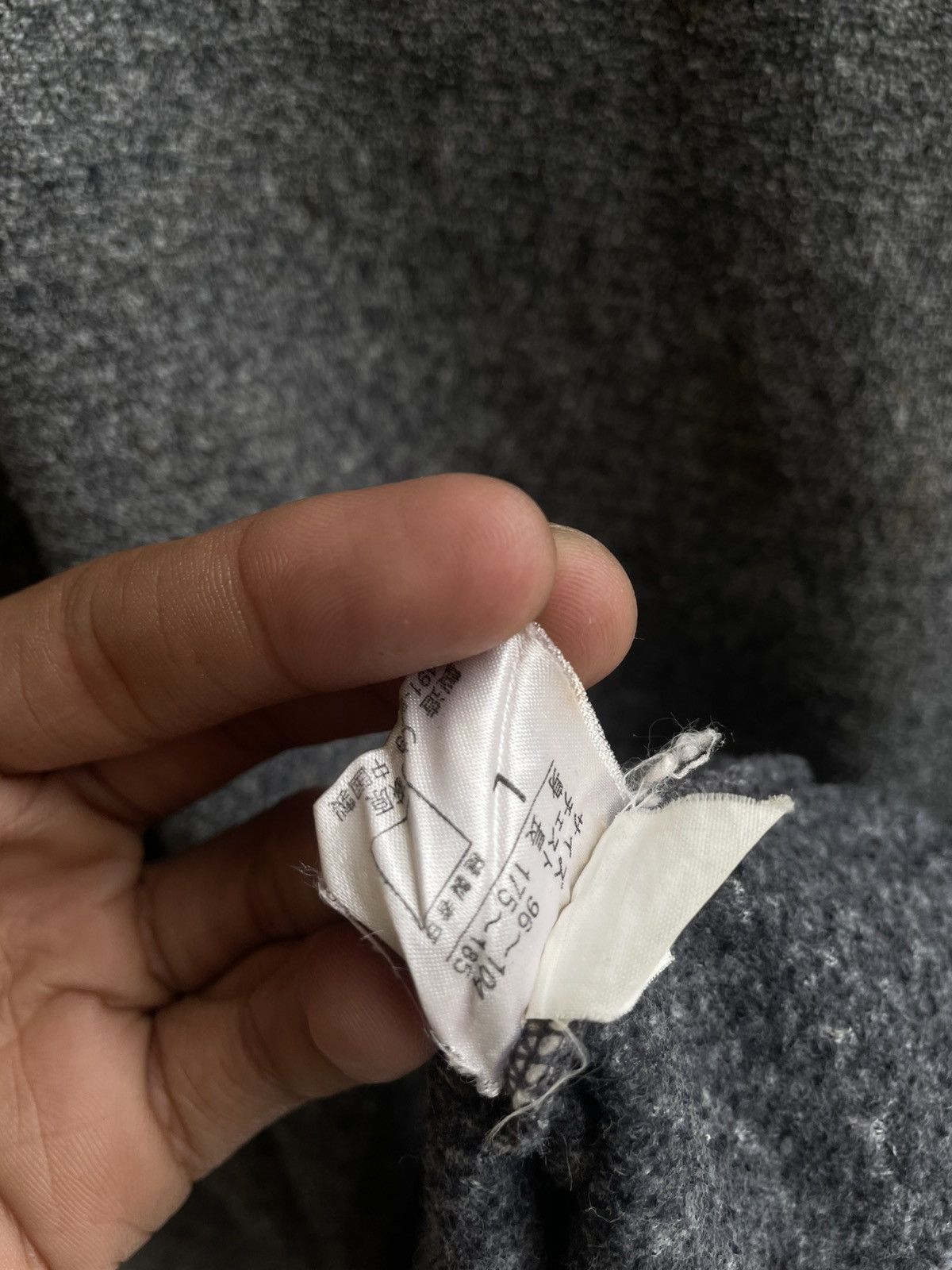 Yves Saint Laurent Vintage Yves Saint Laurent Fleece Small Logo Sweatshirt Size US L / EU 52-54 / 3 - 7 Thumbnail
