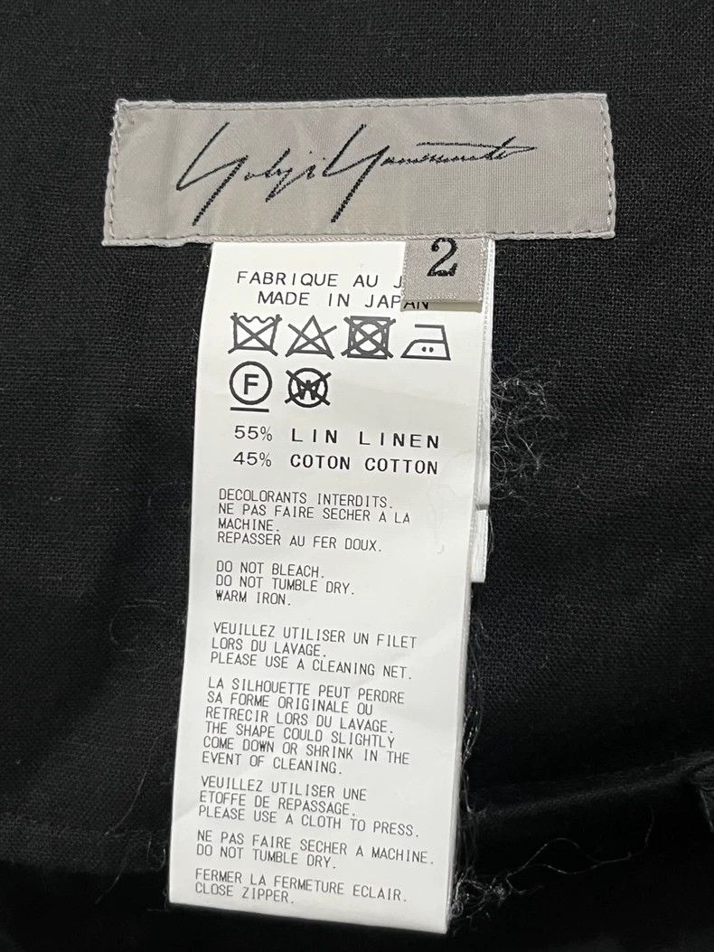 Yohji Yamamoto Yohji Yamamoto size 2 Black shorts Size US 28 / EU 44 - 2 Thumbnail