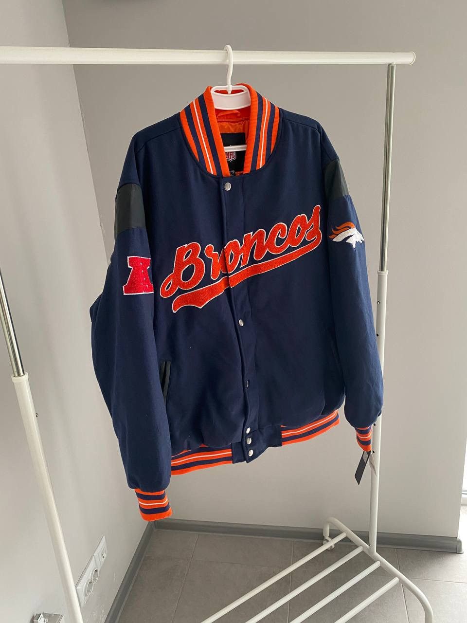 Image of Nfl Denver Broncos Varsity Bomber Jacket in Navy Orange, Men's (Size 2XL)