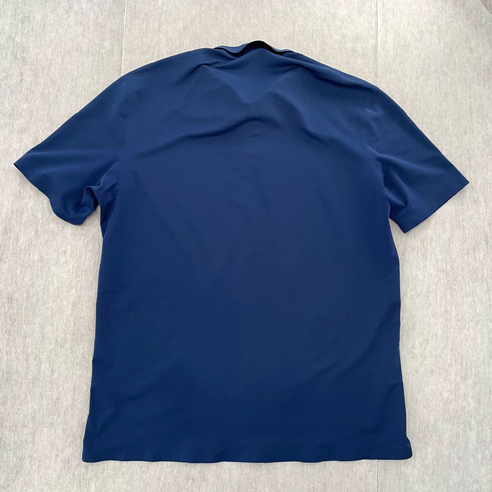 Vintage UNRL Polo Shirt Adult XL Blue Performance Pique Golf Shirt Mens XL Moisture Wicking Athletic Polo Golf Apparel Size US XL / EU 56 / 4 - 2 Thumbnail