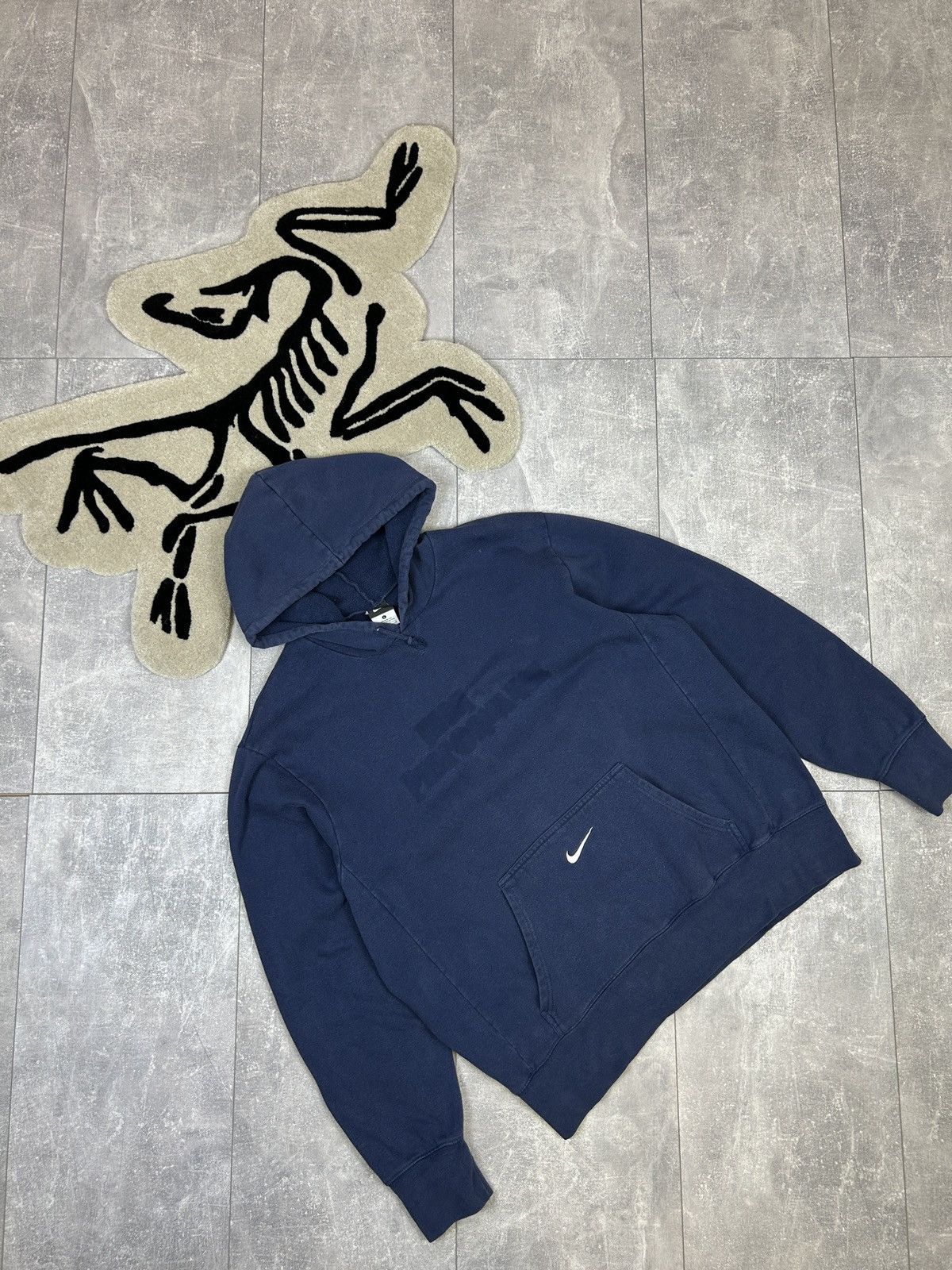 Nike Mens Vintage Nike centre swoosh hoodie y2k rare basic crazy Size US L / EU 52-54 / 3 - 1 Thumbnail
