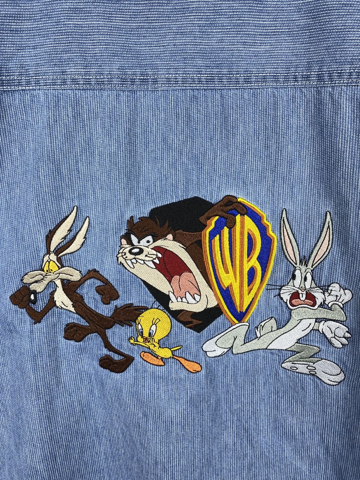 Vintage × Warner Bros Vintage Warner Bros Denim Shirt Looney Tunes Men size L 1998 Size US L / EU 52-54 / 3 - 12 Thumbnail