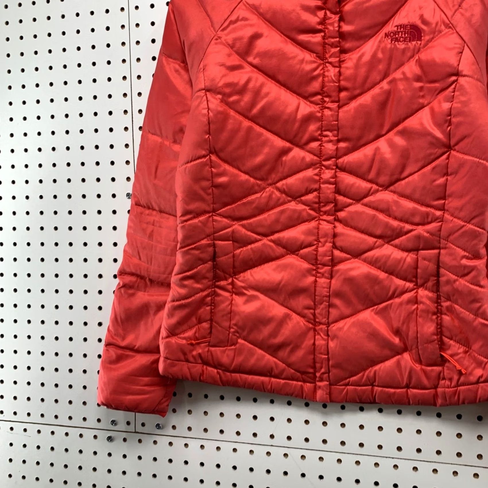 The North Face The North Face 550 Down Puffer Jacket Womens Small Red Quilted Winter Size S / US 4 / IT 40 - 5 Thumbnail