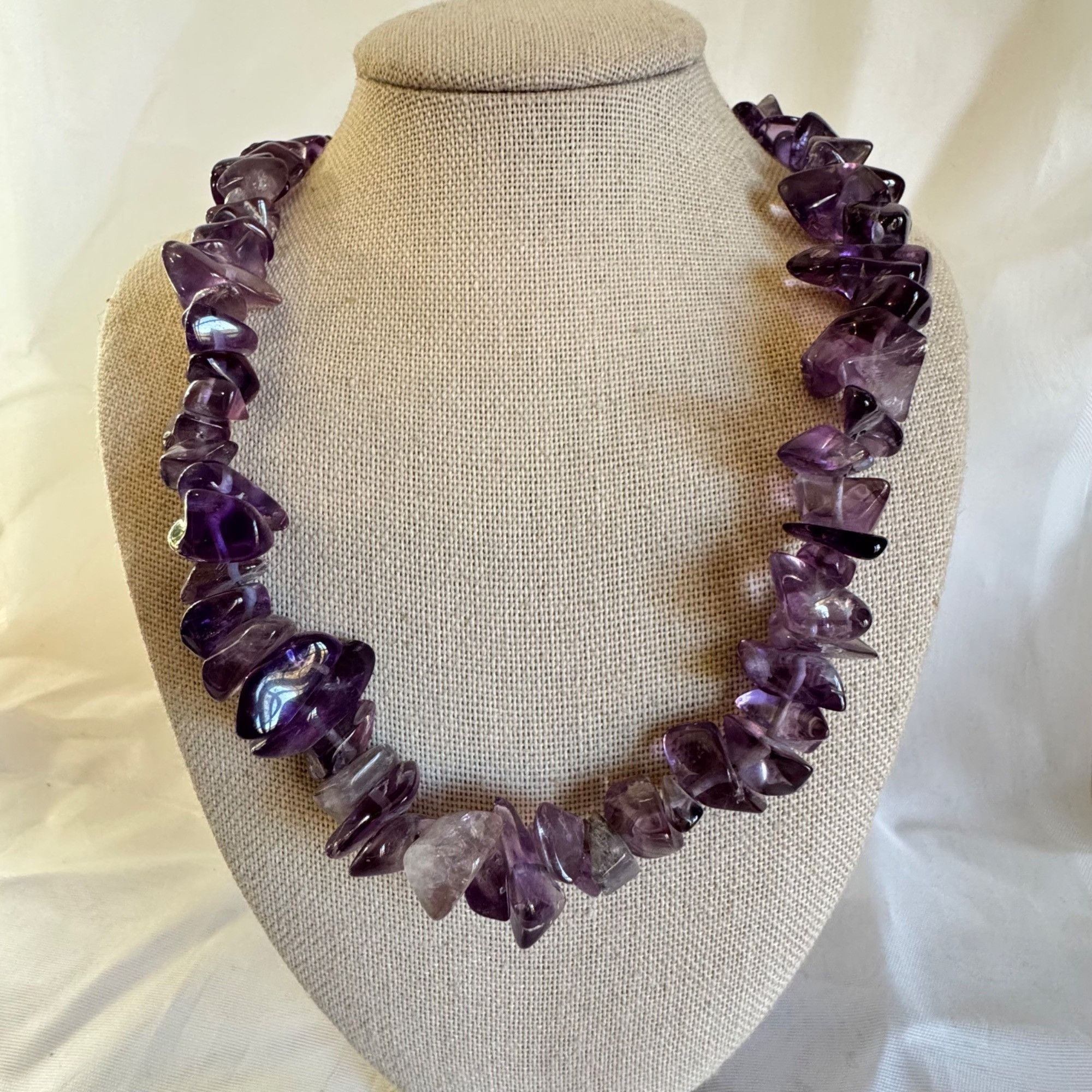 Vintage Amethyst Gemstone Necklace February Birthstone Tumbled Purpl Size ONE SIZE - 1 Thumbnail