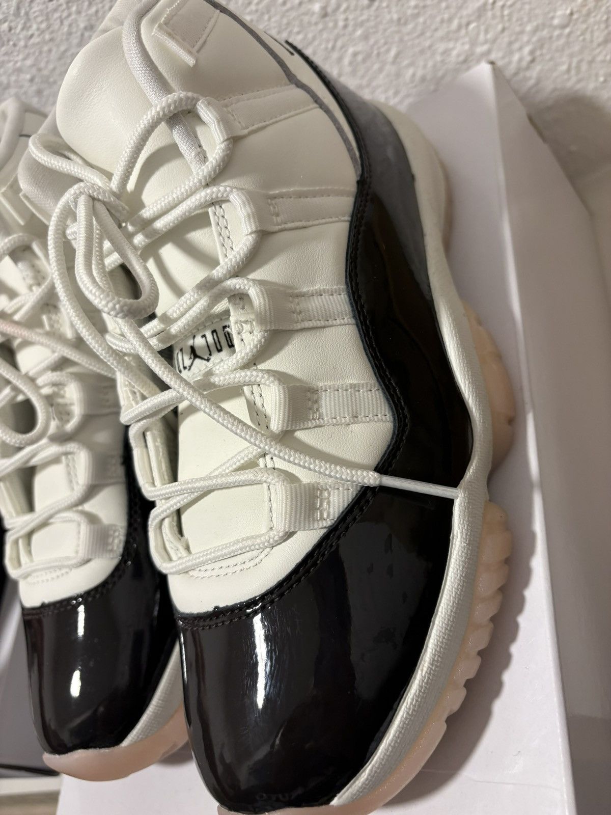 Jordan Brand × Nike Womens air jordan 11 retro Neapolitans Size US 8 / IT 38 - 8 Thumbnail