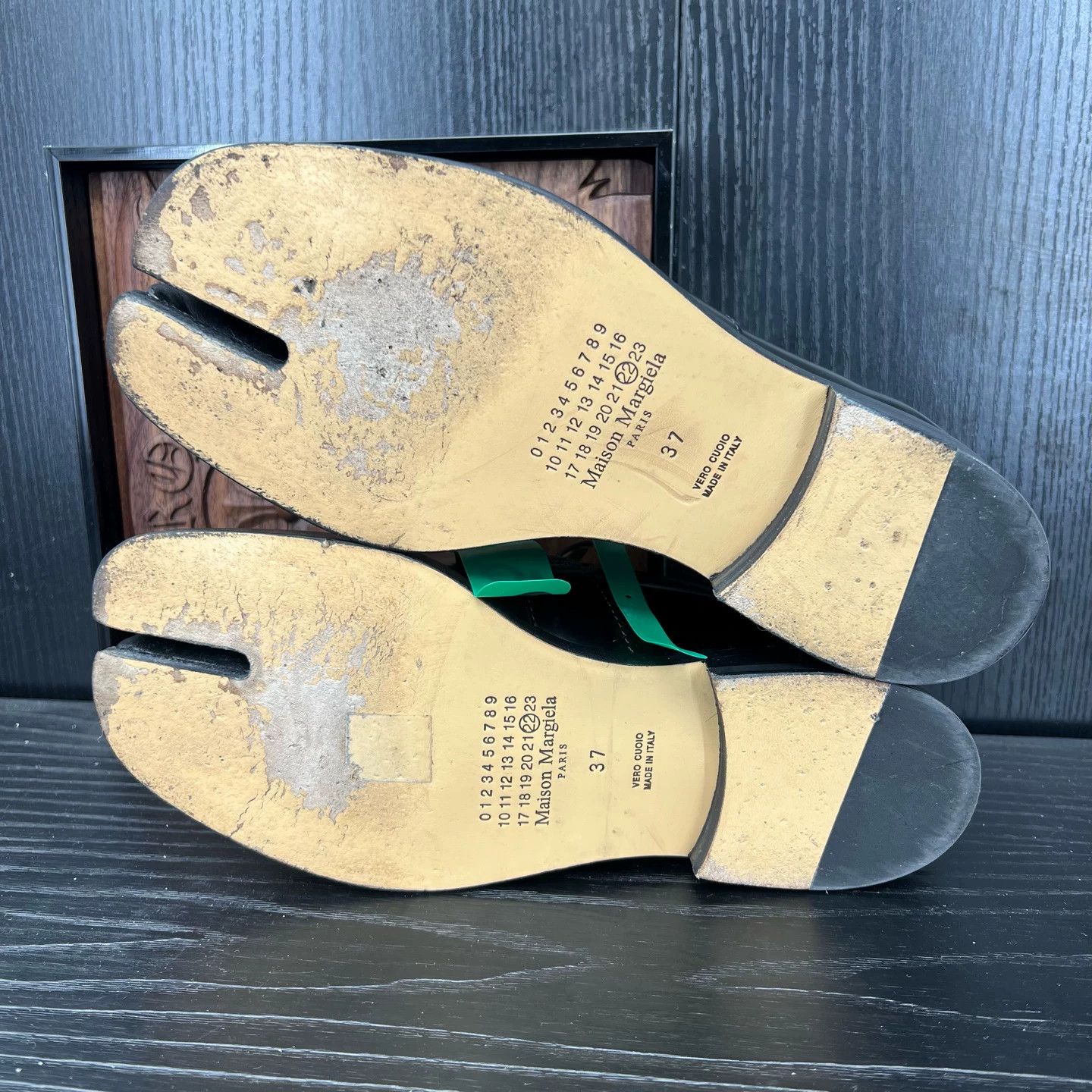 Maison Margiela Maison Margiela Replica Black Sz 37 Used, Celeb Style Size US 6 / IT 36 - 4 Thumbnail
