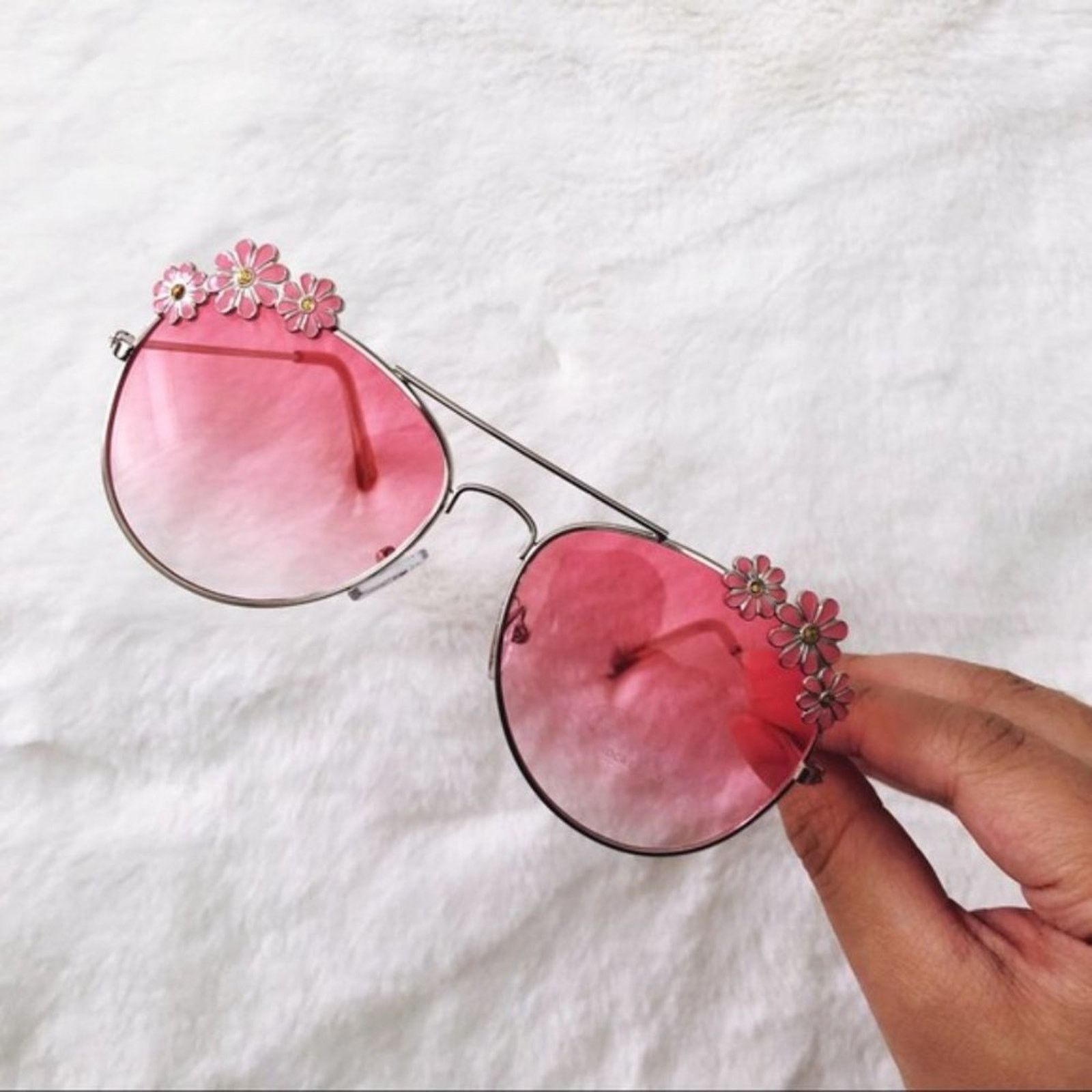 Other Flower Pink Accented Trim Aviators Sunglasses Size ONE SIZE - 6 Thumbnail