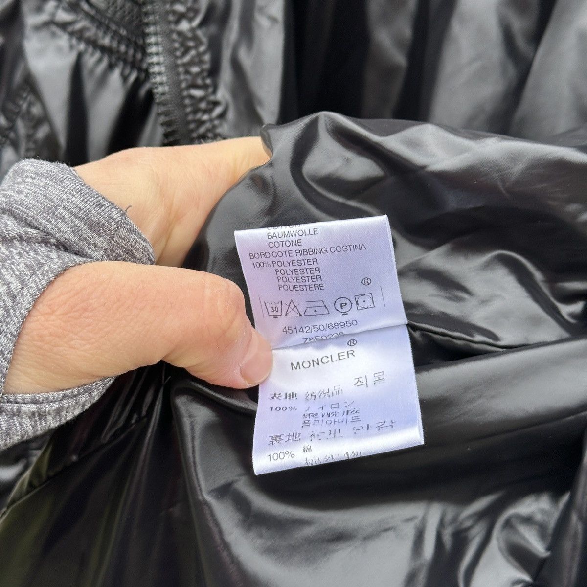 Moncler Moncler Light Jacket 5 Feme Woman Nylon Moyadons Maya Coat Size XL / US 12-14 / IT 48-50 - 14 Thumbnail
