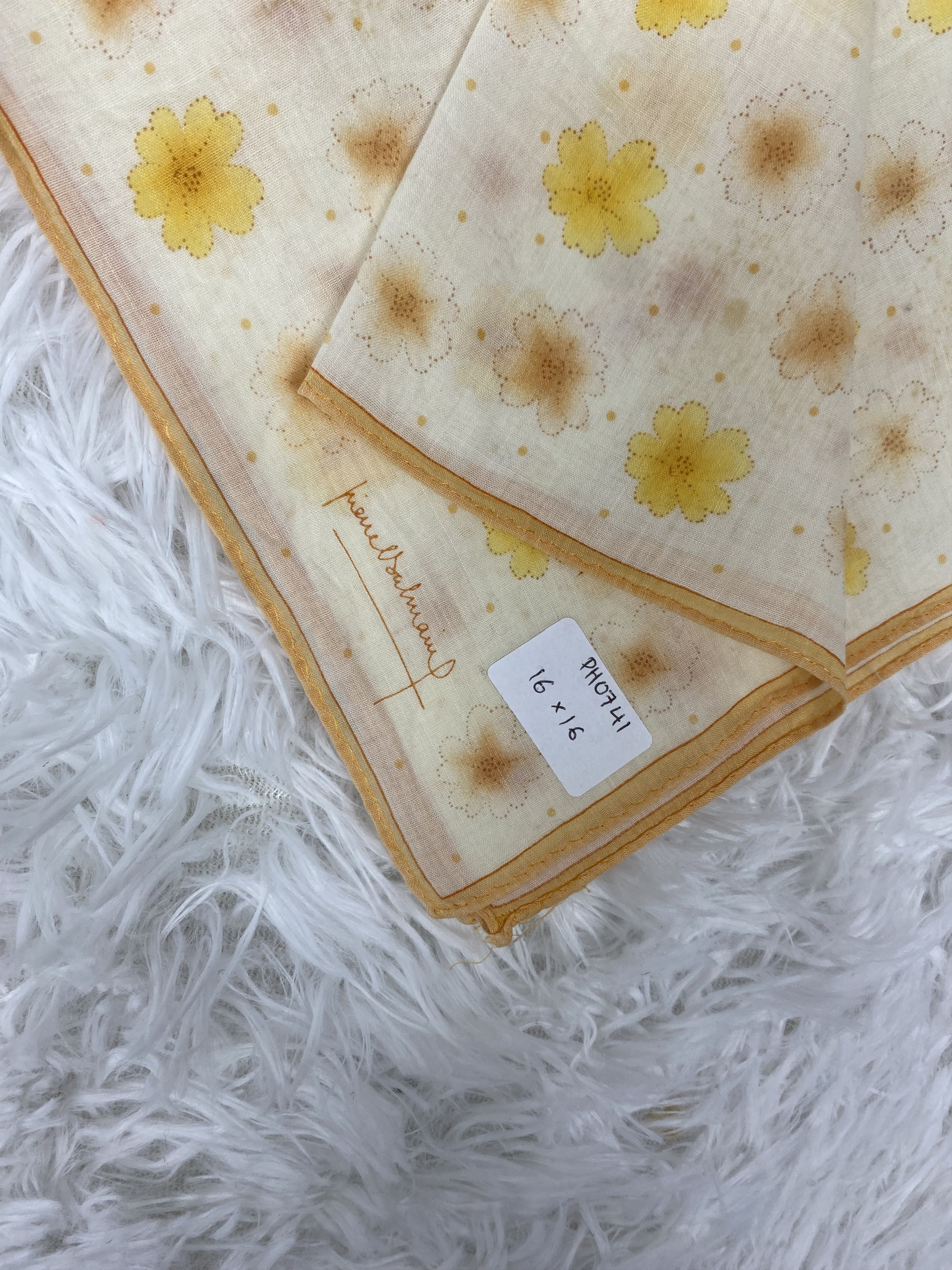 Pierre Balmain × Vintage Vintage Pierre Balmain Handkerchief Neckerchief PH0741 Size ONE SIZE - 2 Thumbnail
