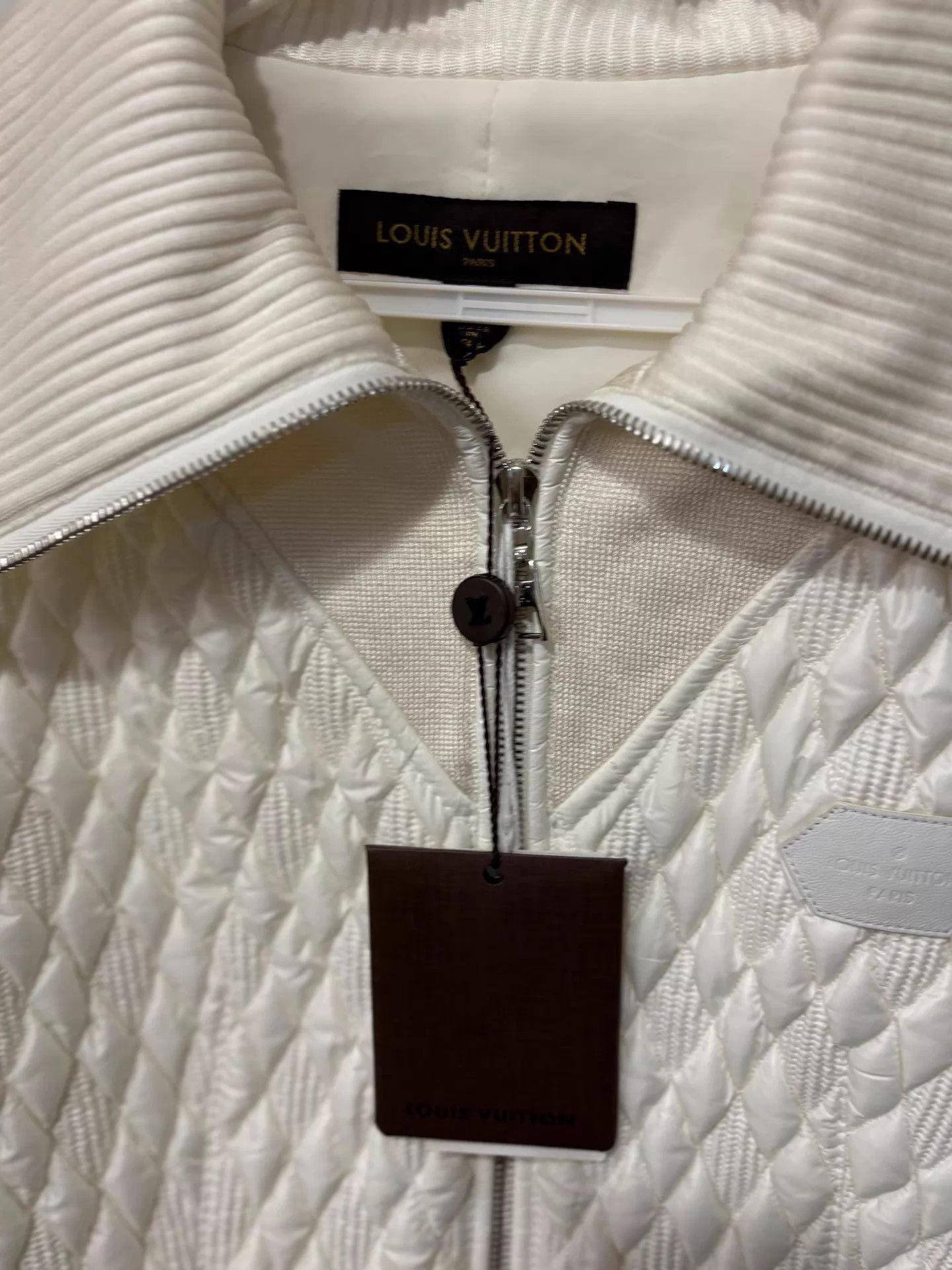Louis Vuitton LV White Quilted Notch Collar Thin Cotton Jkt 42 Size M / US 6-8 / IT 42-44 - 3 Thumbnail