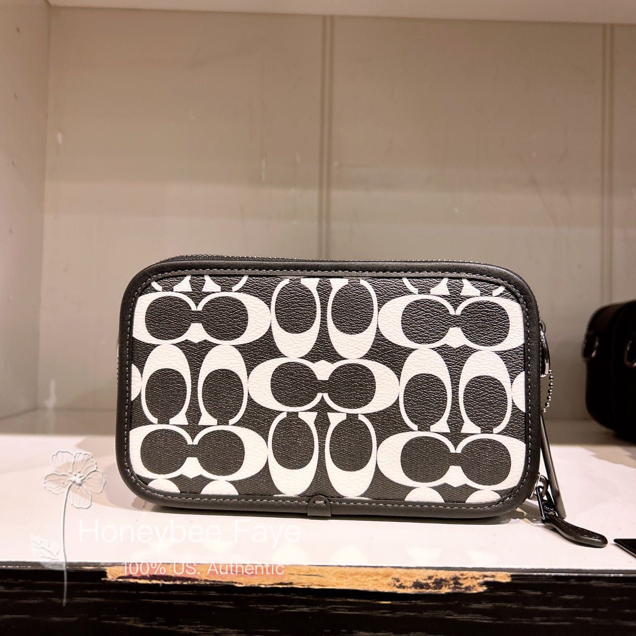 image of NWT Coach Wyatt Crossbody In Signature Canvas Cp183 in Gunmetal/Black/Chalk, Women's