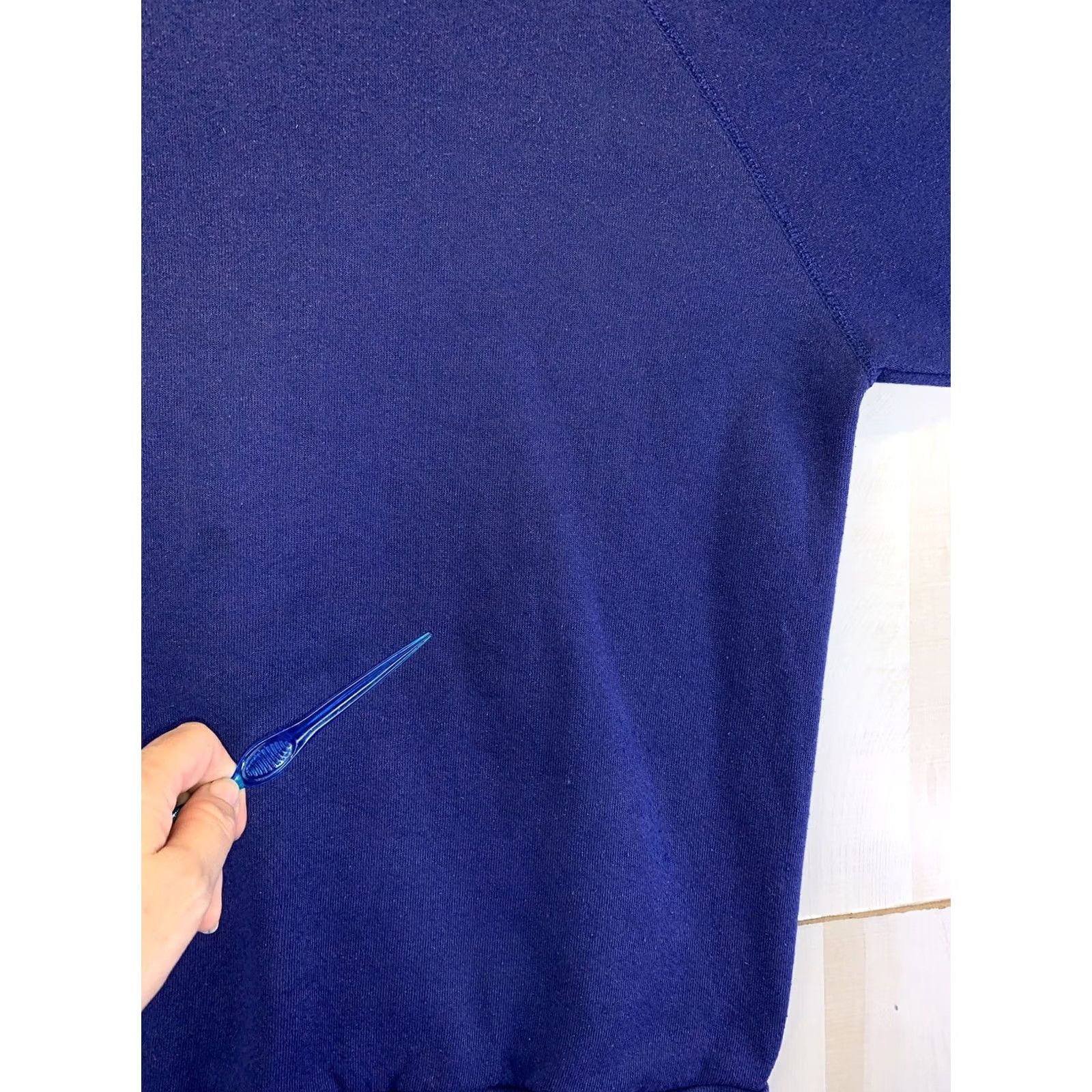 Tultex VINTAGE Tultex Snowflake Embroidered Blue Womens Sweatshirt 1990s Made in USA Size L Size L / US 10 / IT 46 - 6 Thumbnail