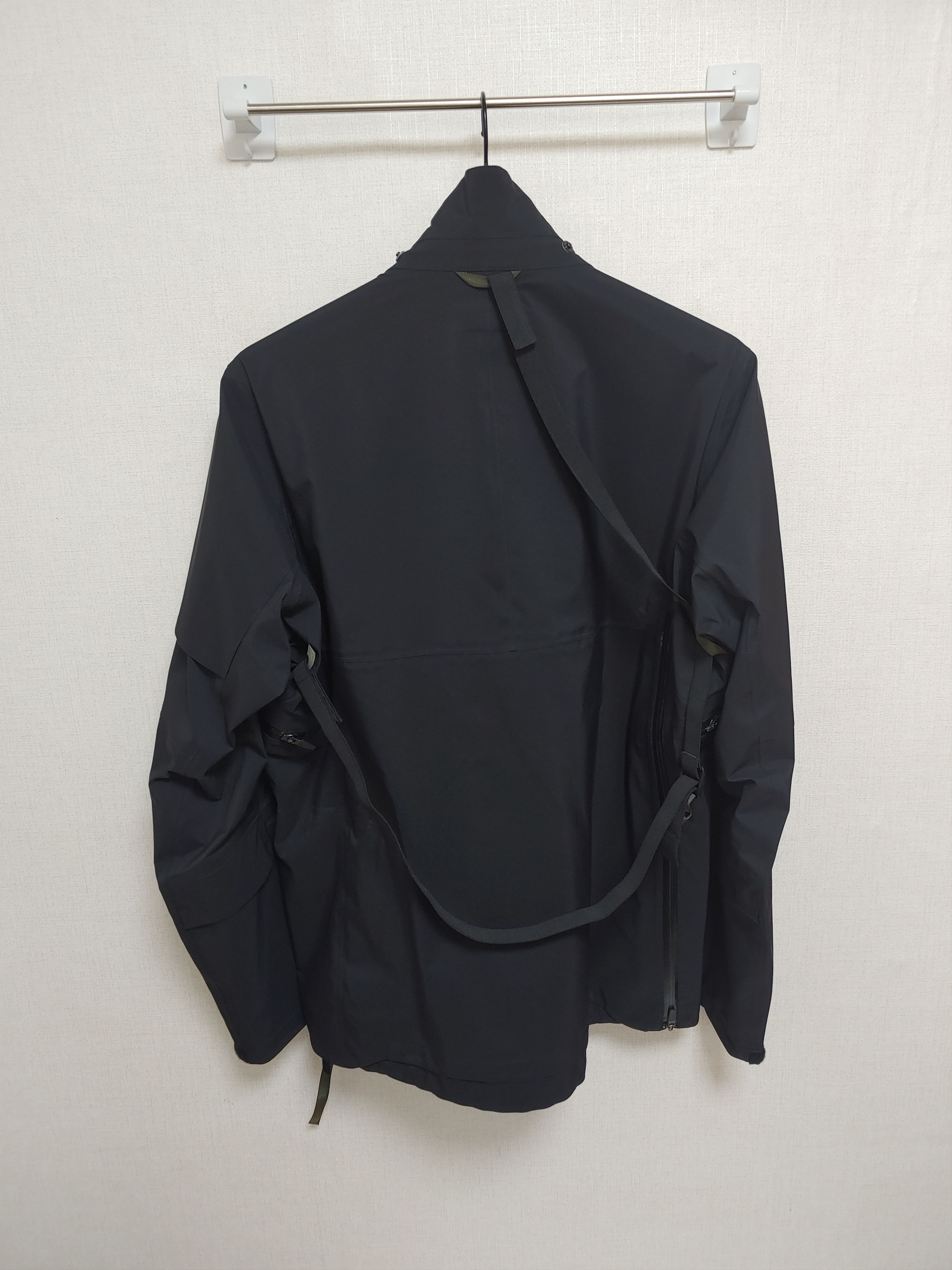 Acronym J1A-GTKR Size US M / EU 48-50 / 2 - 2 Thumbnail