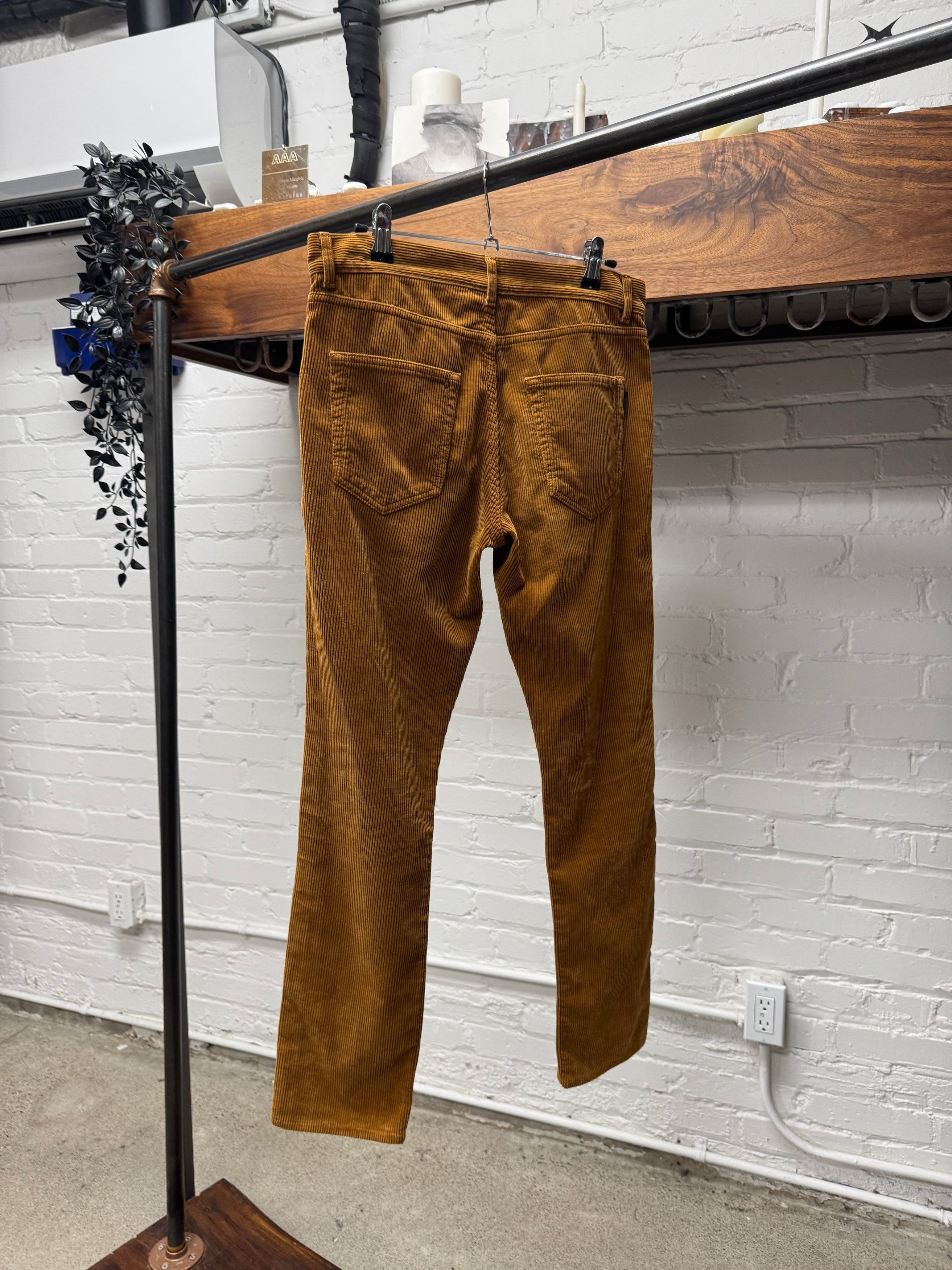 Saint Laurent Paris 2018 Saint Laurent ‘D02’ Golden Brown Corduroy Slim Pants Size US 29 - 4 Thumbnail