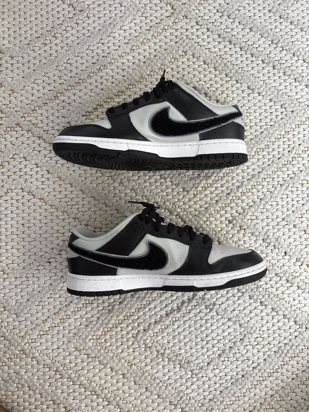 Nike Nike Dunk Low Chenille Swoosh Size 12 Size US 12 / EU 45 - 2 Thumbnail