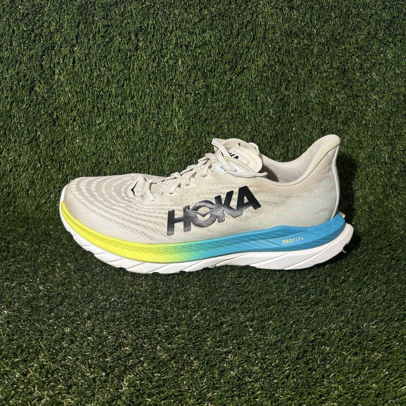 Hoka Size 12.5 - Hoka One One Mach 5 White Blue Glass Size US 12.5 / EU 45-46 - 1 Thumbnail