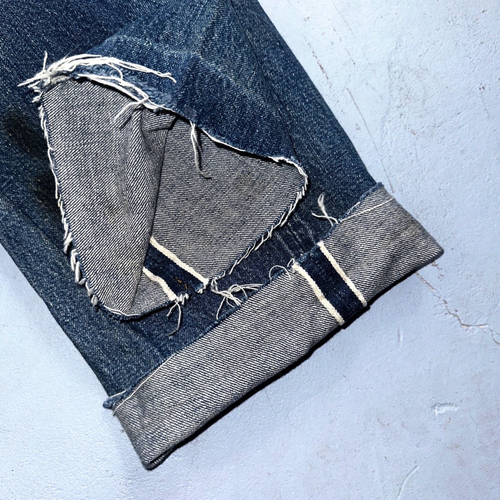 Levi's VINTAGE Levi's 501 XX Jeans Main Selling Point Fashion Levi's 501 Series Denim Jeans 27x30 USA 60s 70s 60s Straight Mens Blue Cotton Button Distressed Size US 27 - 4 Thumbnail