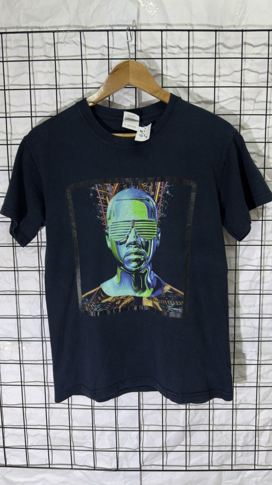 Kanye West Vintage 00's kanye west glow in the dark tour tee shirt Size US S / EU 44-46 / 1 - 3 Thumbnail