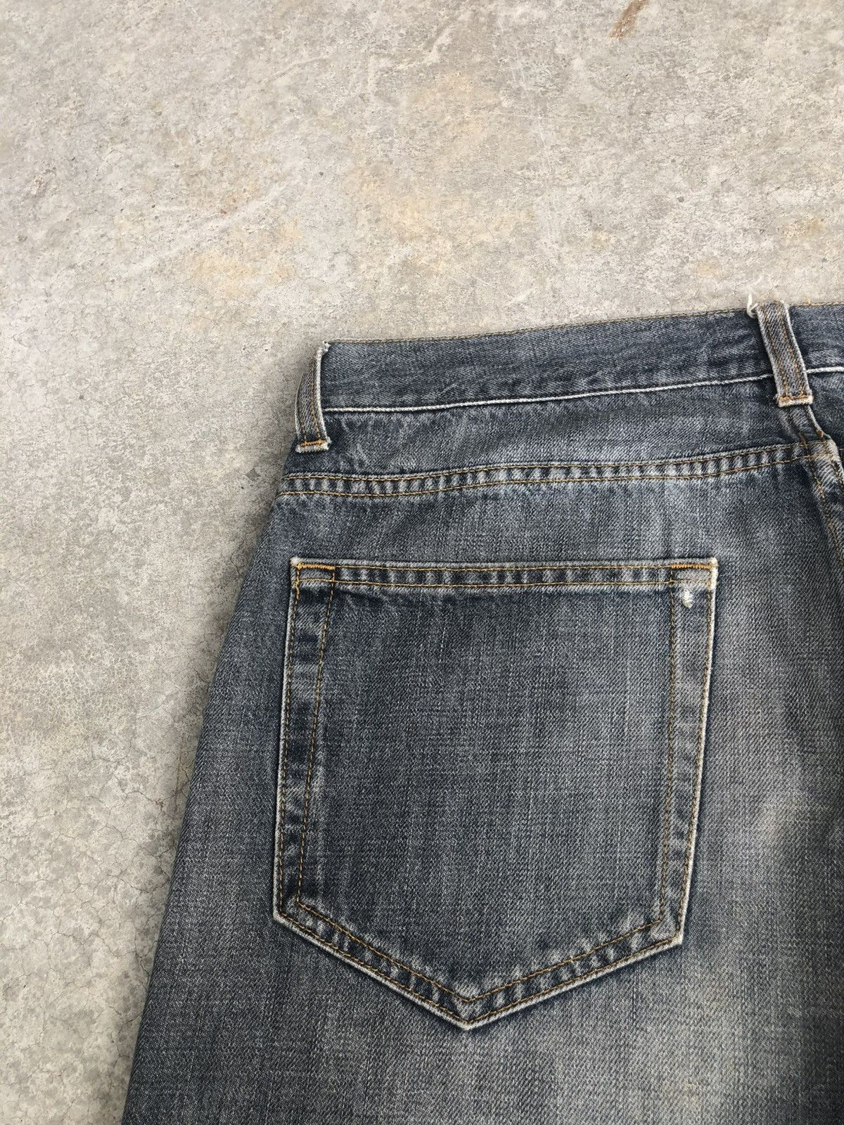 Tom Ford Gucci Distressed Denim Size US 33 - 15 Thumbnail