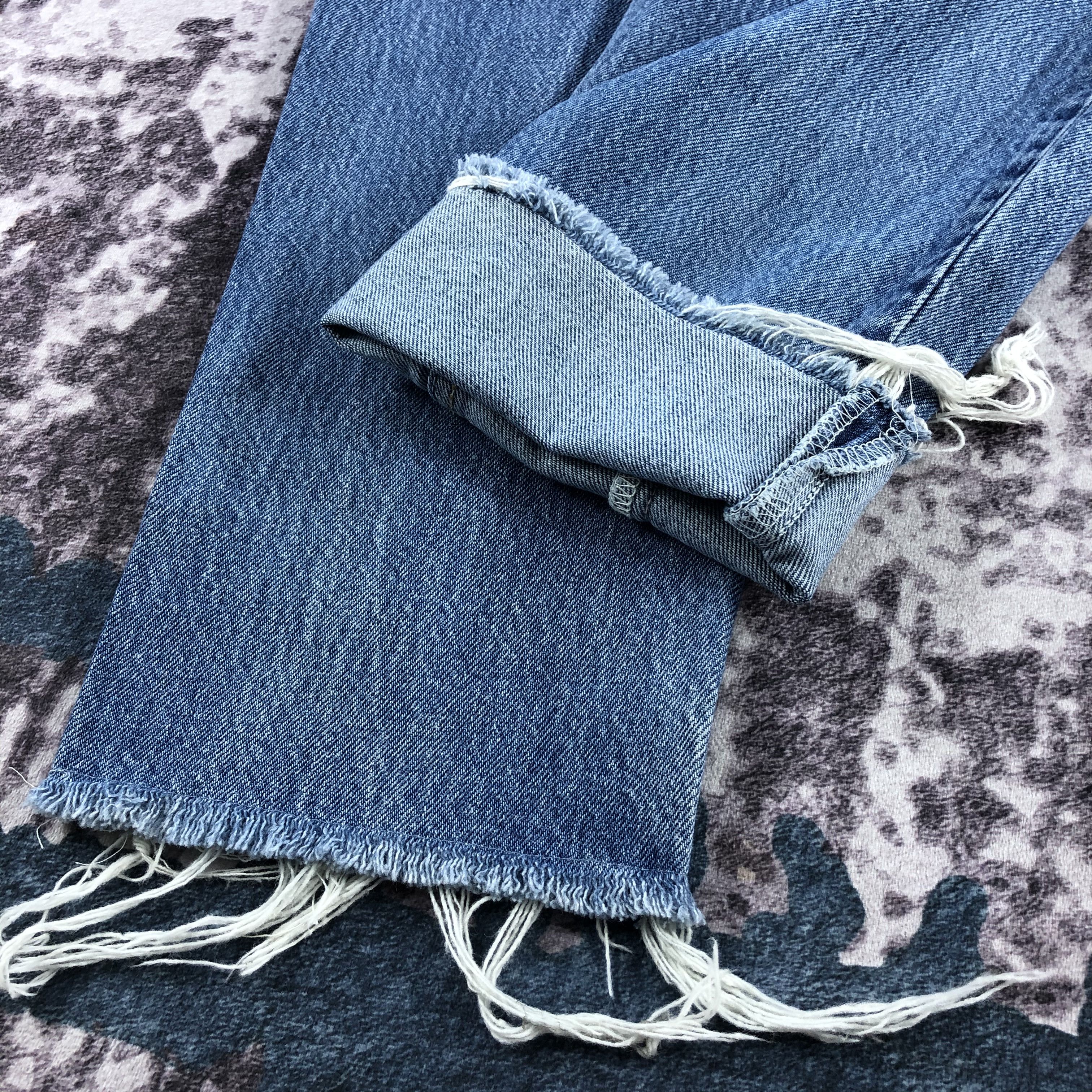 Levi's Vintage 90s Blue Wash Levis 501 Jeans-JM2401 Size US 35 - 7 Thumbnail