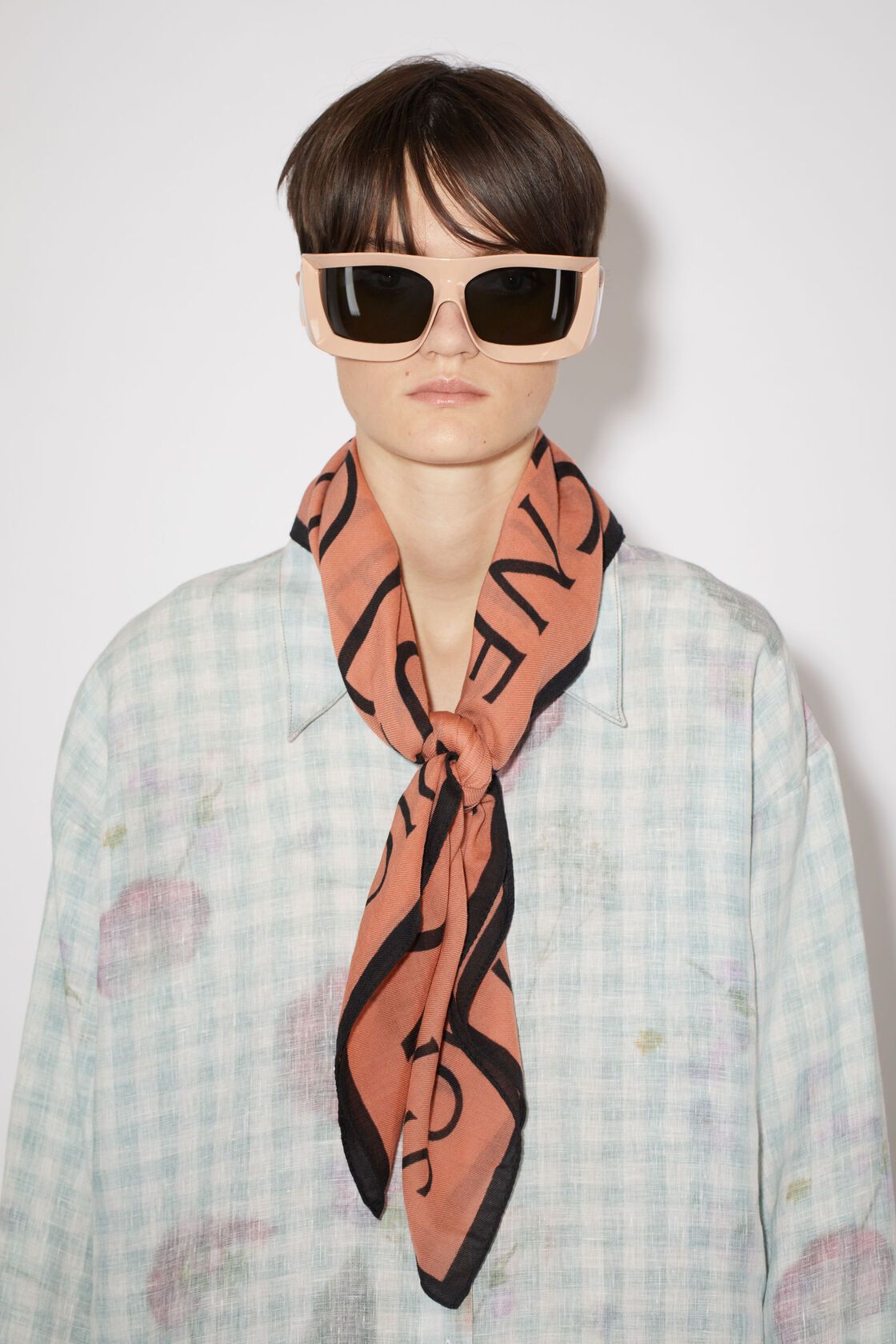 Acne Studios Acne Studios Varbone Square Scarf - Blush Pink Wool Size ONE SIZE - 2 Thumbnail