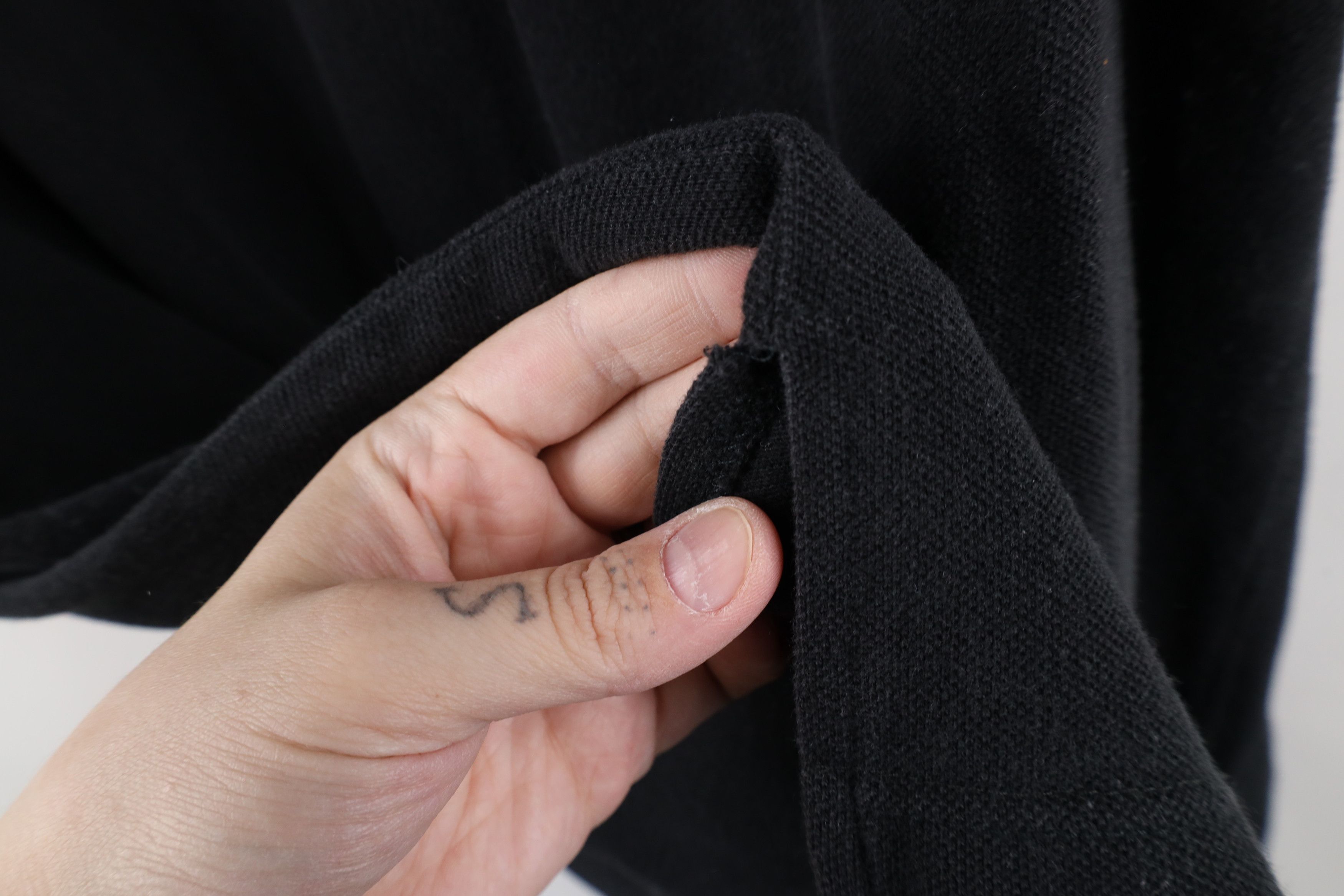 Vintage × Woolrich Woolen Mills Vintage 90s Woolrich Spell Out Collared Polo Shirt Black Size US L / EU 52-54 / 3 - 10 Thumbnail