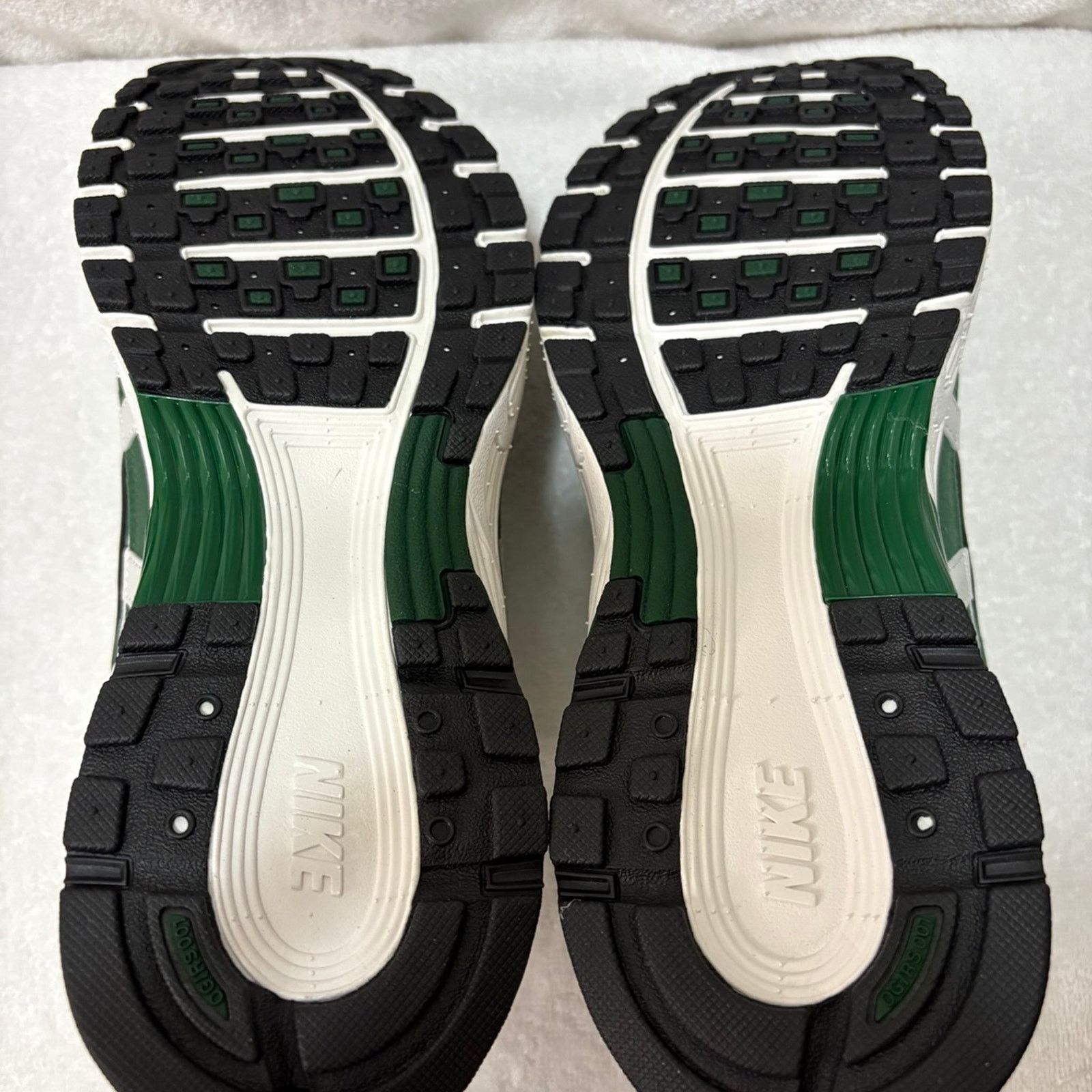 Nike Nike P-6000 Sneaker- Women’s Size 11.5/ Men’s Size 10 Size US 11.5 / IT 41.5 - 7 Thumbnail