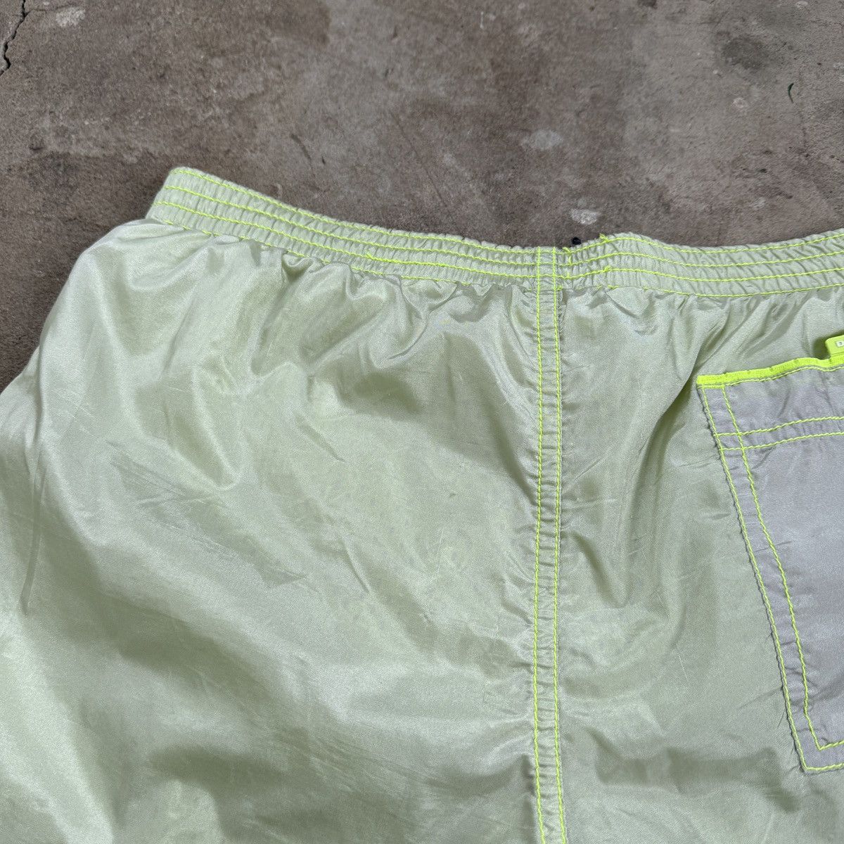 Diesel × Vintage Vintage Diesel Beachwear Shorts Size US 32 / EU 48 - 7 Thumbnail