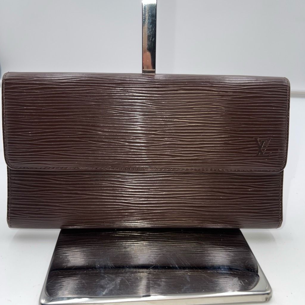 Louis Vuitton Louis Vuitton Epi Porte Tresor International Leather Trifold Size ONE SIZE - 1 Thumbnail
