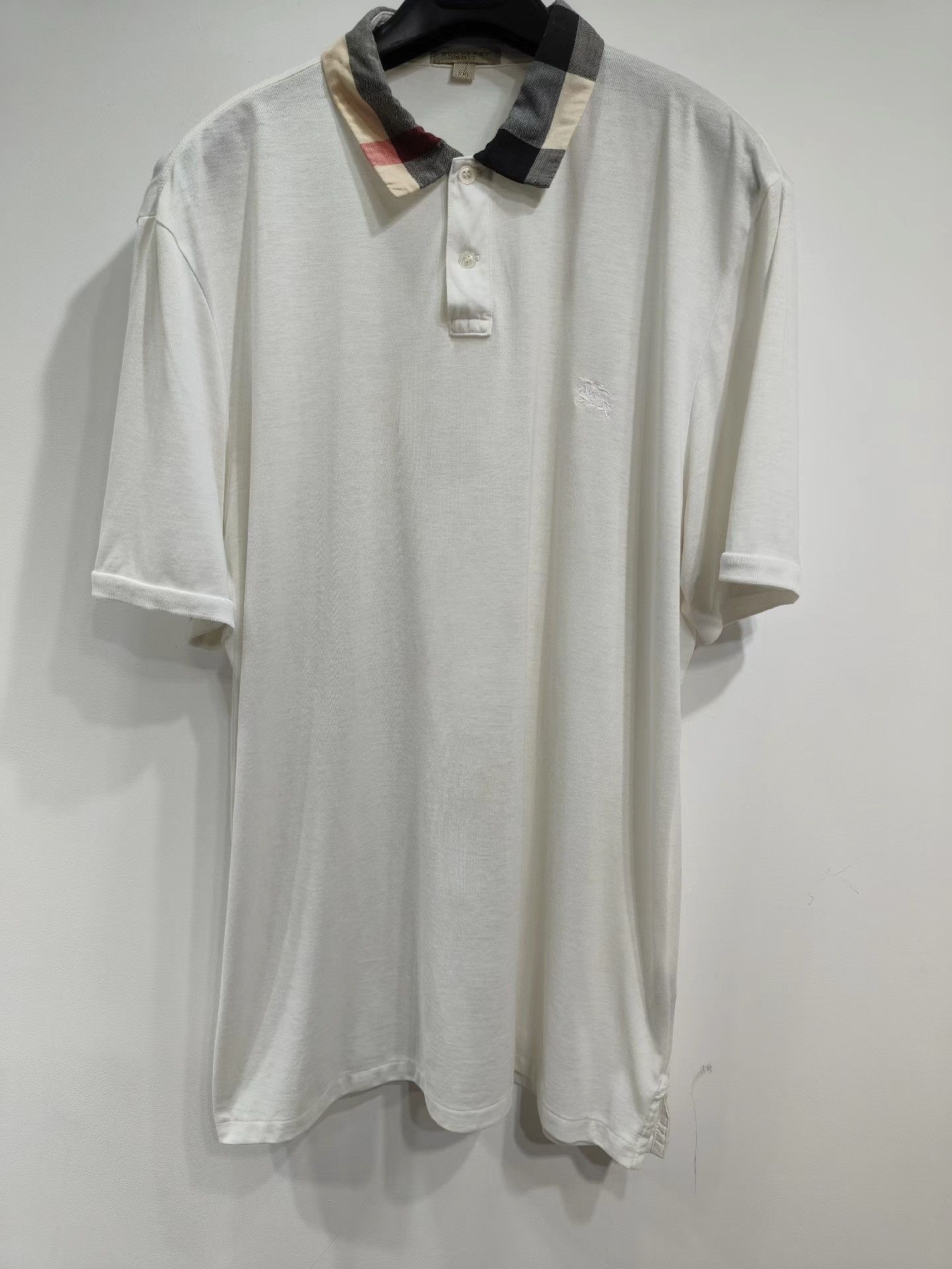 Burberry BURBERRY Men's White Short Sleeve Top K29 Size US XXL / EU 58 / 5 - 1 Thumbnail