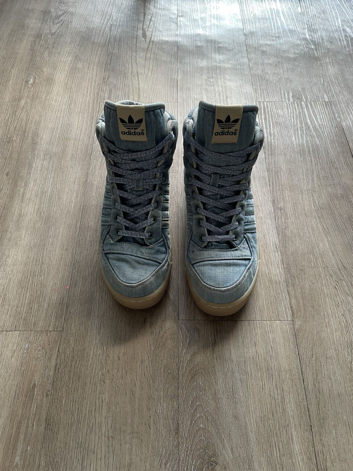 Adidas × Jeremy Scott Adidas x Jeremy Scott JS Wings Denim 2.0 Size US 9.5 / EU 42-43 - 2 Thumbnail