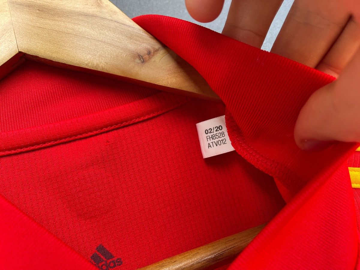 Adidas 2020 Wales soccer jerseys EURO CUP Wales football shirt BALE Size US S / EU 44-46 / 1 - 5 Thumbnail