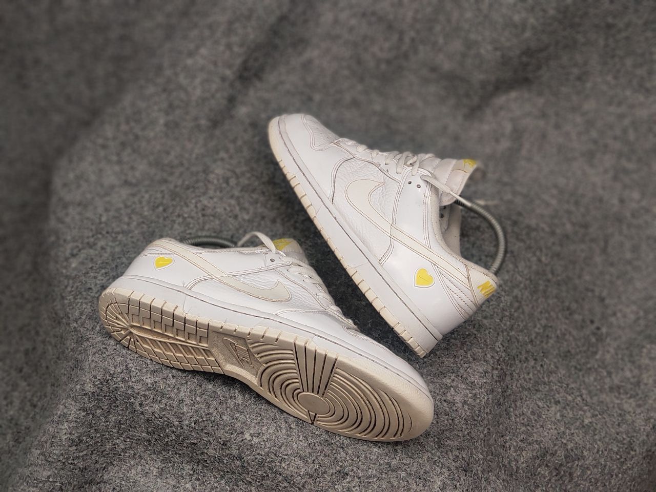 Nike Nike Dunk Low Valentines Yellow Heart Sneakers Vintage Shoes Size US 9 / IT 39 - 5 Thumbnail