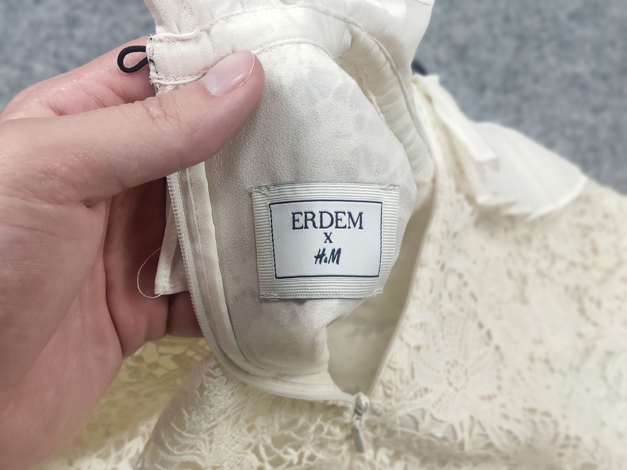 Erdem Erdem x H&M lace Top blouse ruffles contrasting ribbon Size S / US 4 / IT 40 - 14 Thumbnail