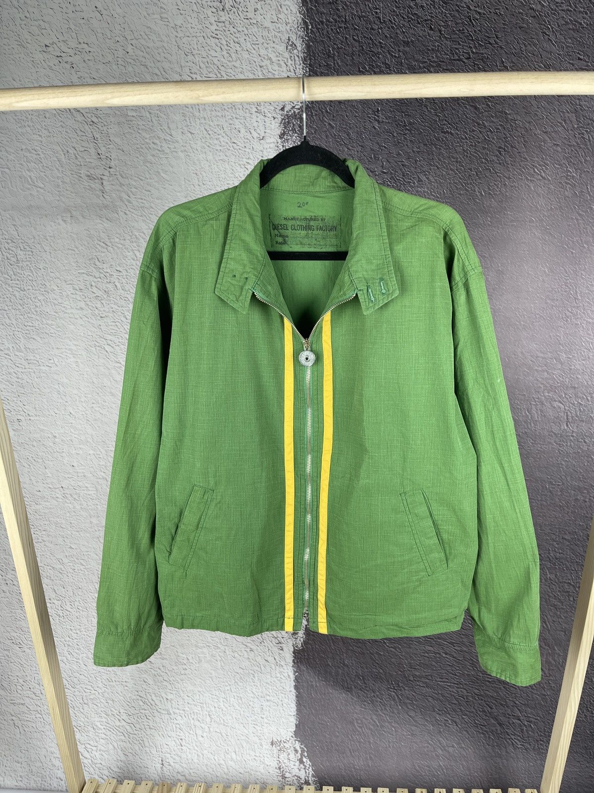 Diesel Diesel vintage made in Italy green yellow bomber jacket Size US L / EU 52-54 / 3 - 1 Thumbnail