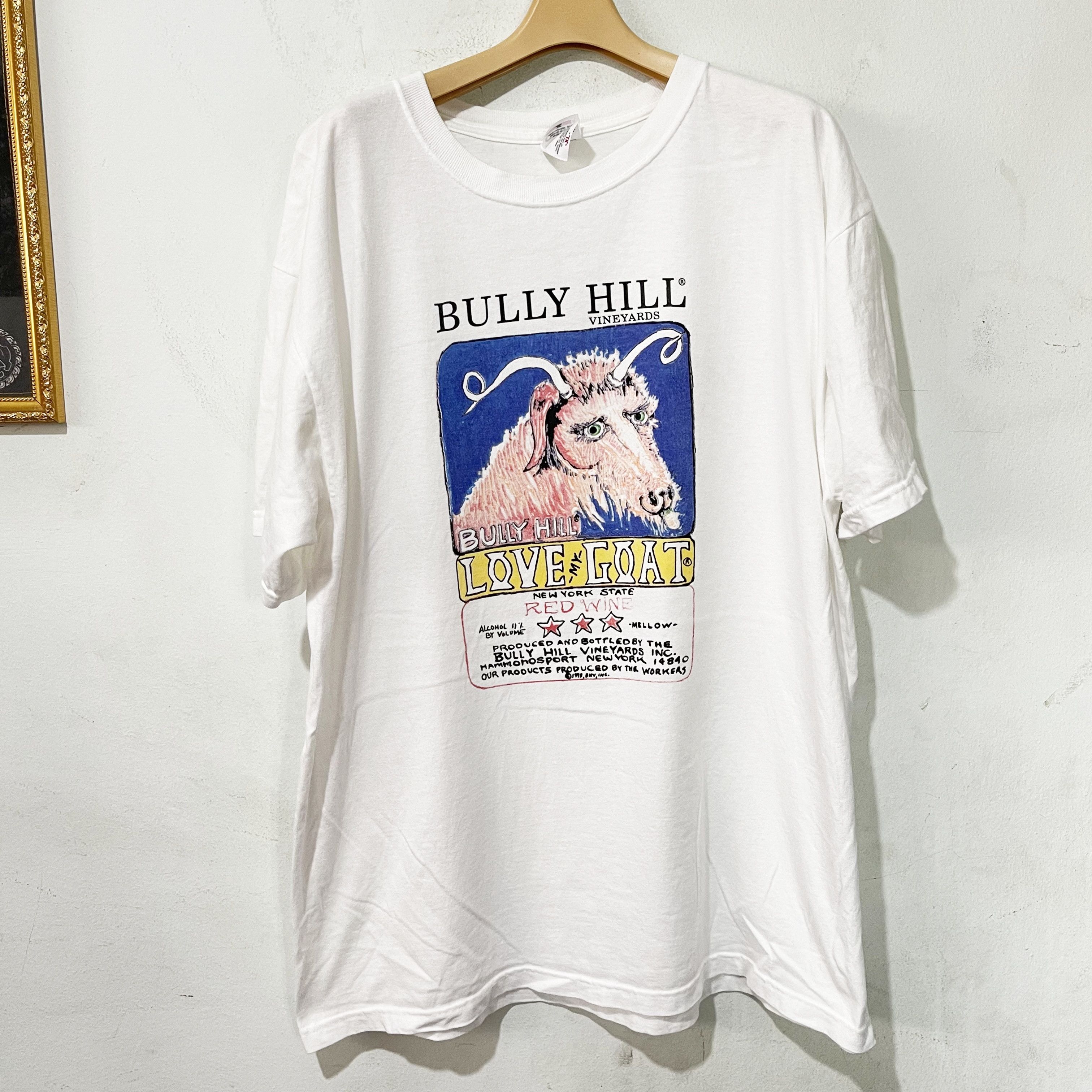 Vintage Vintage 90s Bully Hill Vineyards Love Goat T-Shirt Size US XL / EU 56 / 4 - 1 Thumbnail